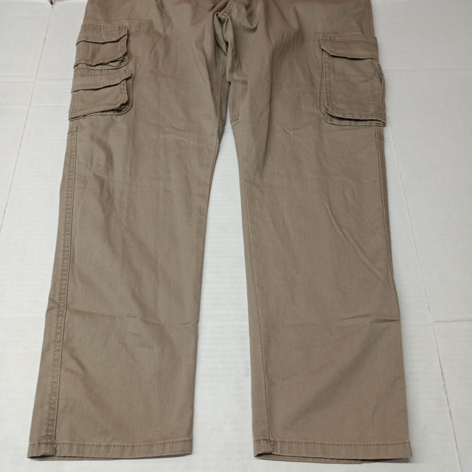 Wrangler Wrangler Regular Fit Cargo Pants Men’s Size 42x30 Beige Size US 42 / EU 58 - 3 Thumbnail