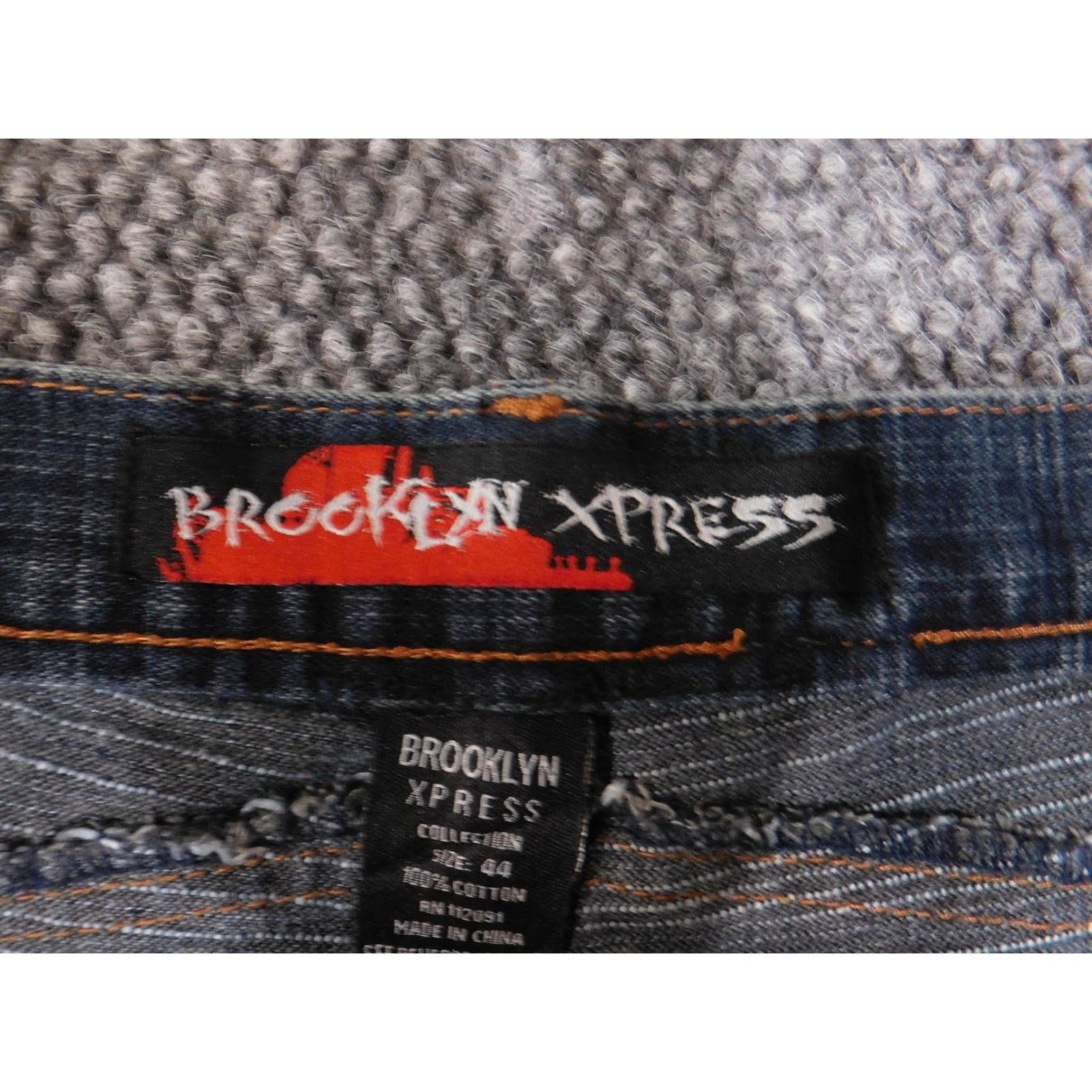 Express Brooklyn Xpress Jeans Mens 40 Blue Denim Straight Leg Relaxed Fit Classic Style Size US 40 / EU 56 - 5 Thumbnail