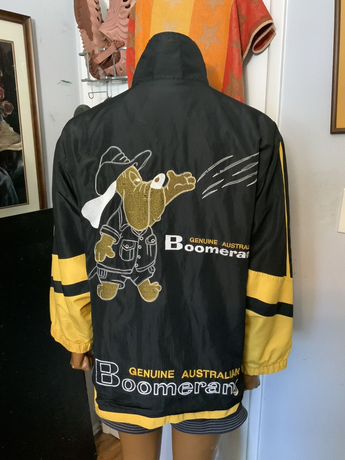 Vintage Vintage 90s Australian Boomerang Dog Windbreaker Zip Jacket Size US L / EU 52-54 / 3 - 12 Thumbnail