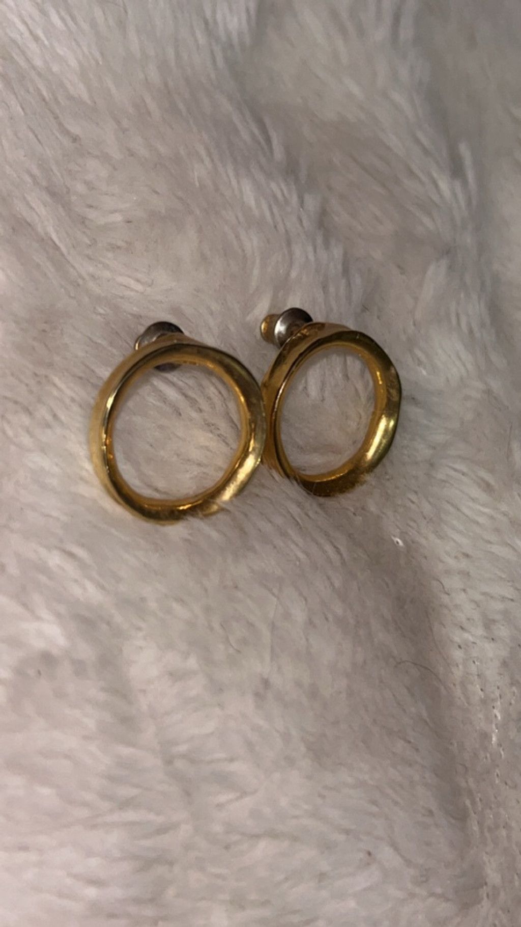 The Unbranded Brand Women's Unbranded Gold Tone Hoop Earrings One Size Size ONE SIZE - 1 Thumbnail