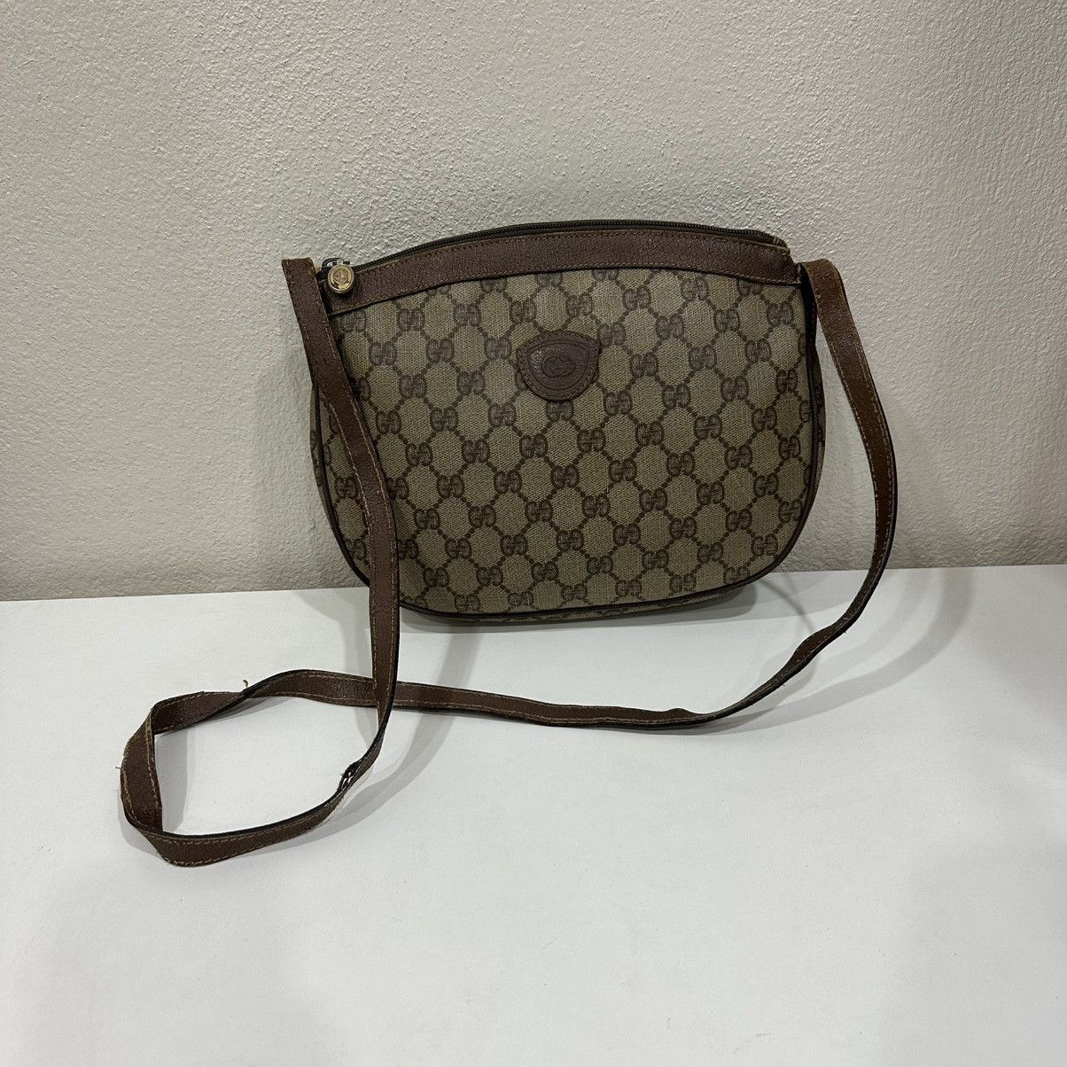 Gucci ‼️YES‼️ GUCCI VINTAGE GG MONOGRAM SHOULDER BAG Size ONE SIZE - 2 Thumbnail