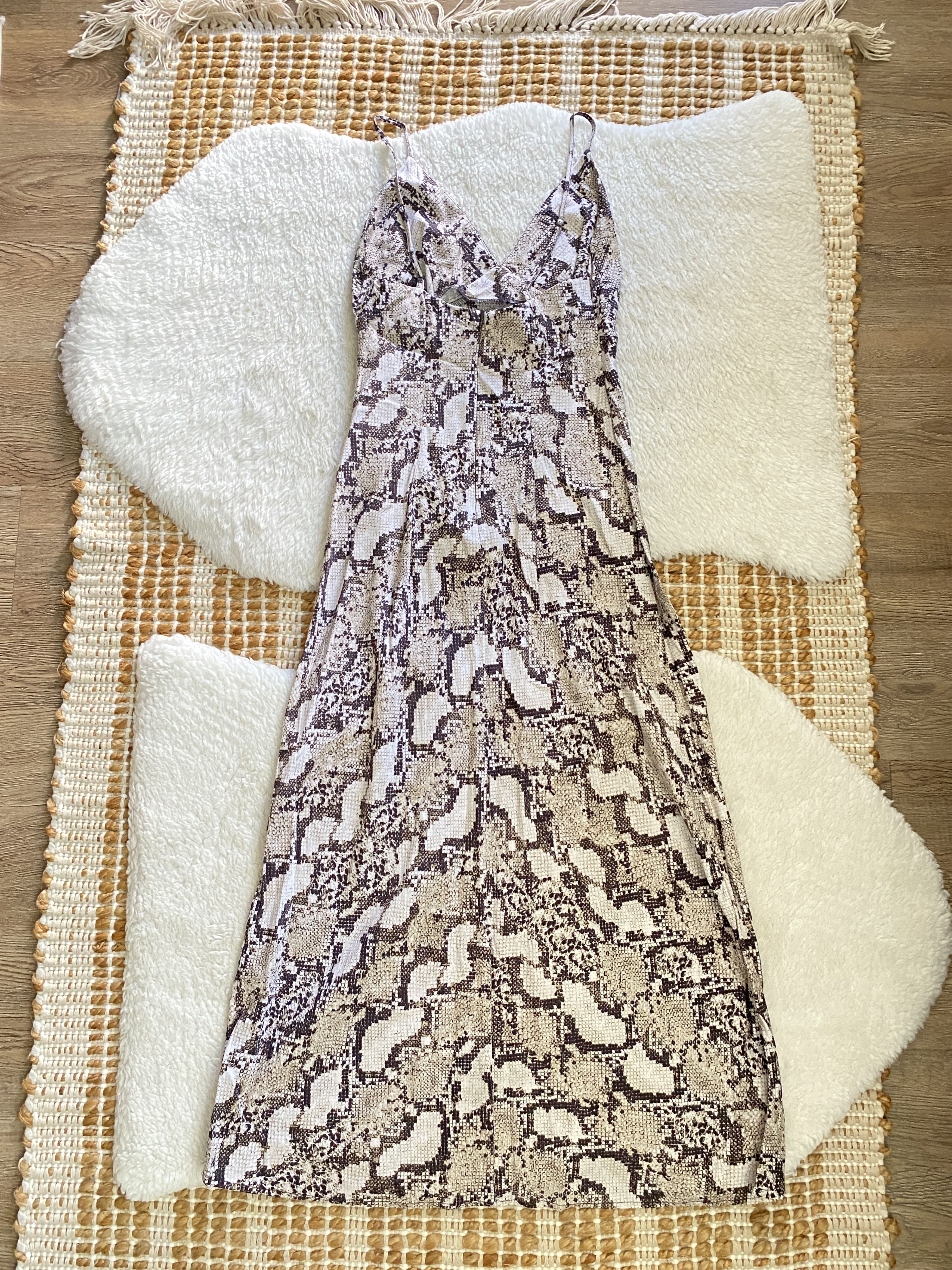H&M Grunge Beige Snakeskin-Patterned Slip Dress Size XS / US 0-2 / IT 36-38 - 1 Thumbnail