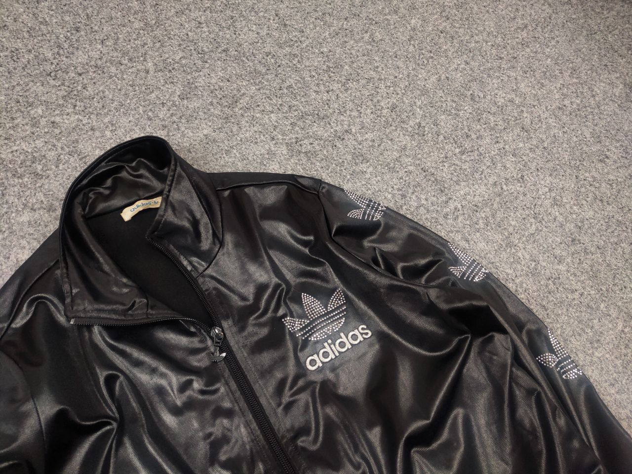 Adidas Vintage Adidas Originals Chile 62 Track Top Zip Jacket Black Size M / US 6-8 / IT 42-44 - 7 Thumbnail