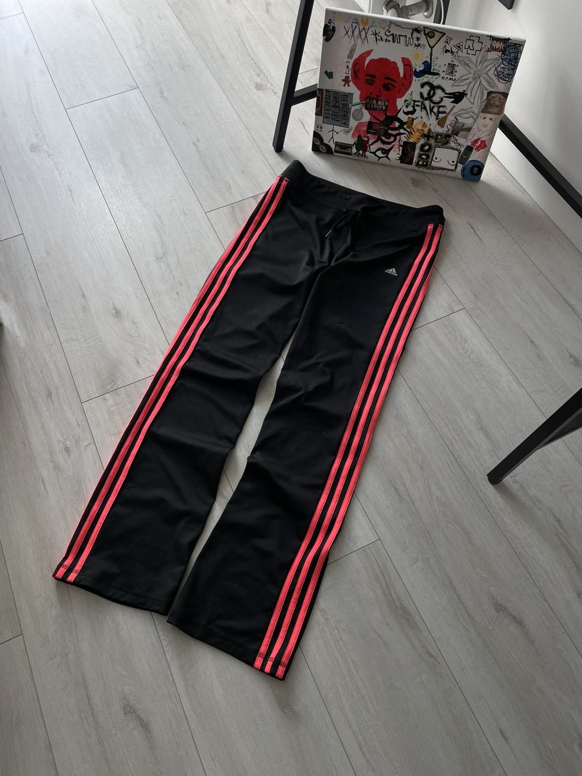 Adidas Vintage Y2K Adidas 00’s Sweatpants Black/Pink RARE Size 26" / US 2 / IT 38 - 1 Thumbnail
