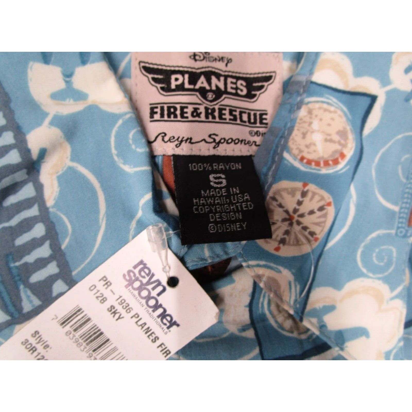Reyn Spooner REYN SPOONER DISNEY Men Blue short sleeve button up Hawaiian shirt w/ AOP "Planes Fire & Rescue" movie themed design - 100% rayon - made in USA Size US S / EU 44-46 / 1 - 4 Thumbnail
