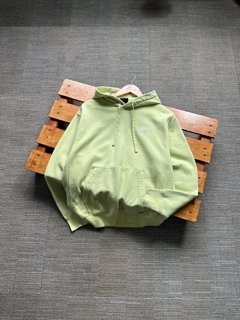 Nike NIKE CLUB LOGO LIME GREEN HOODIE Size US M / EU 48-50 / 2 - 1 Thumbnail