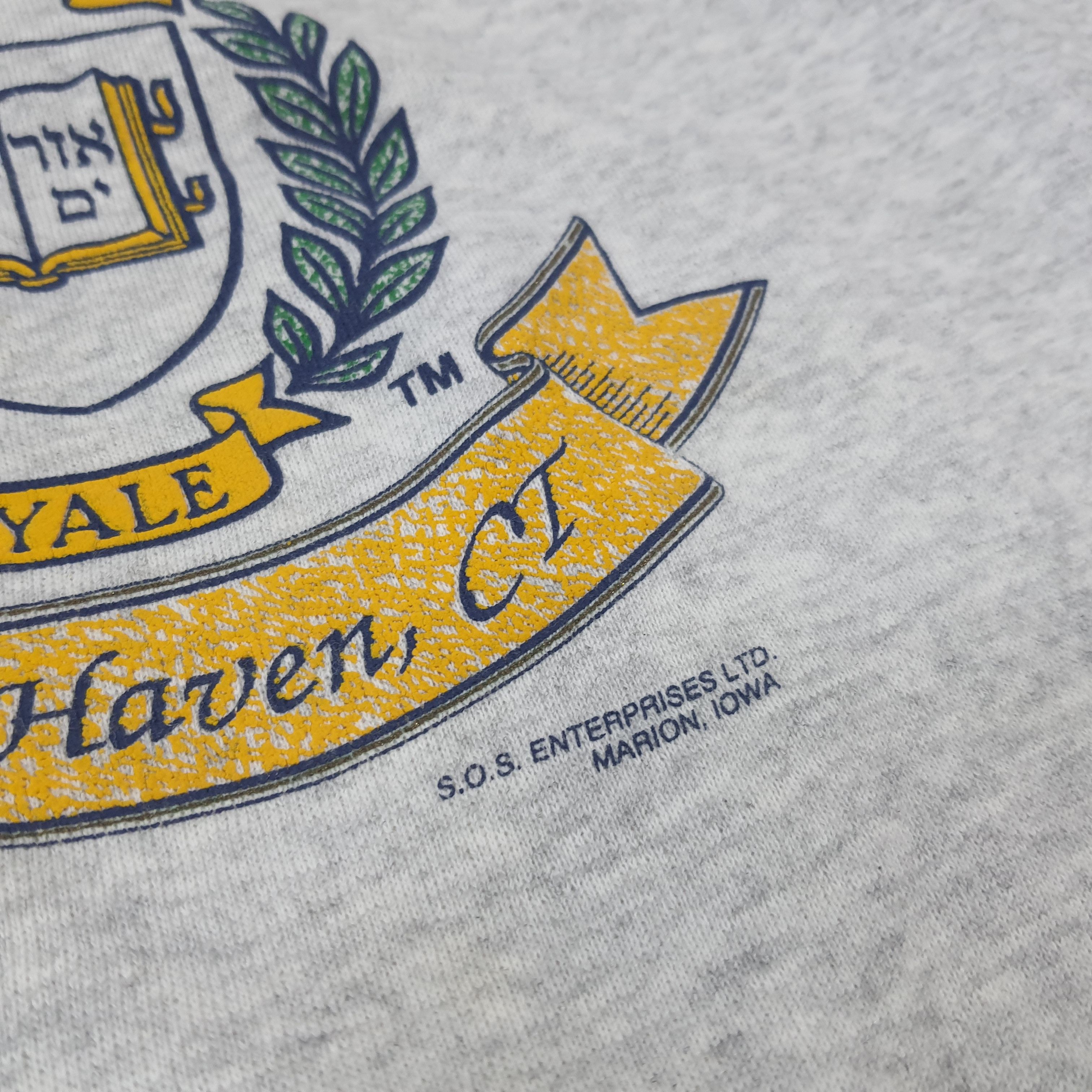 Champion × Vintage Vintage YALE Luxet Veritas New Haven Connecticut Sweatshirt Size US M / EU 48-50 / 2 - 3 Thumbnail