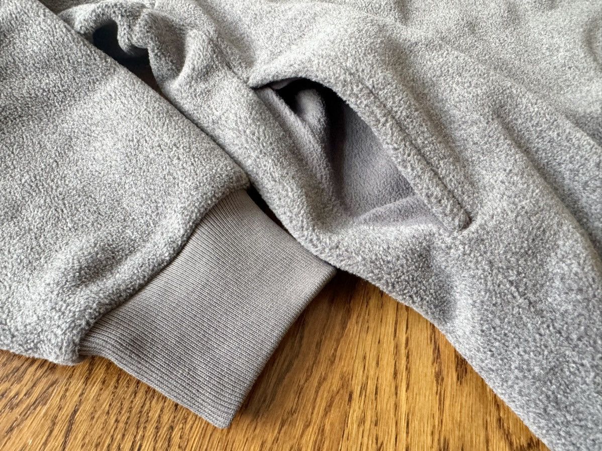 JW Anderson × Uniqlo Large Gray Fleece Pullover Hoodie Long-Sleeve Sherpa JW Size US L / EU 52-54 / 3 - 16 Thumbnail