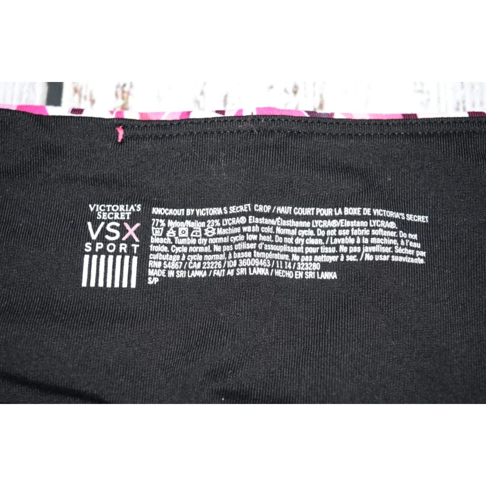 Victoria's Secret EUC VICTORIAS SECRET SPORT VSX KNOCKOUT LEGGINGS PINK GEOMETRIC SIZE SMALL CAPRI Size 28" / US 6 / IT 42 - 2 Thumbnail