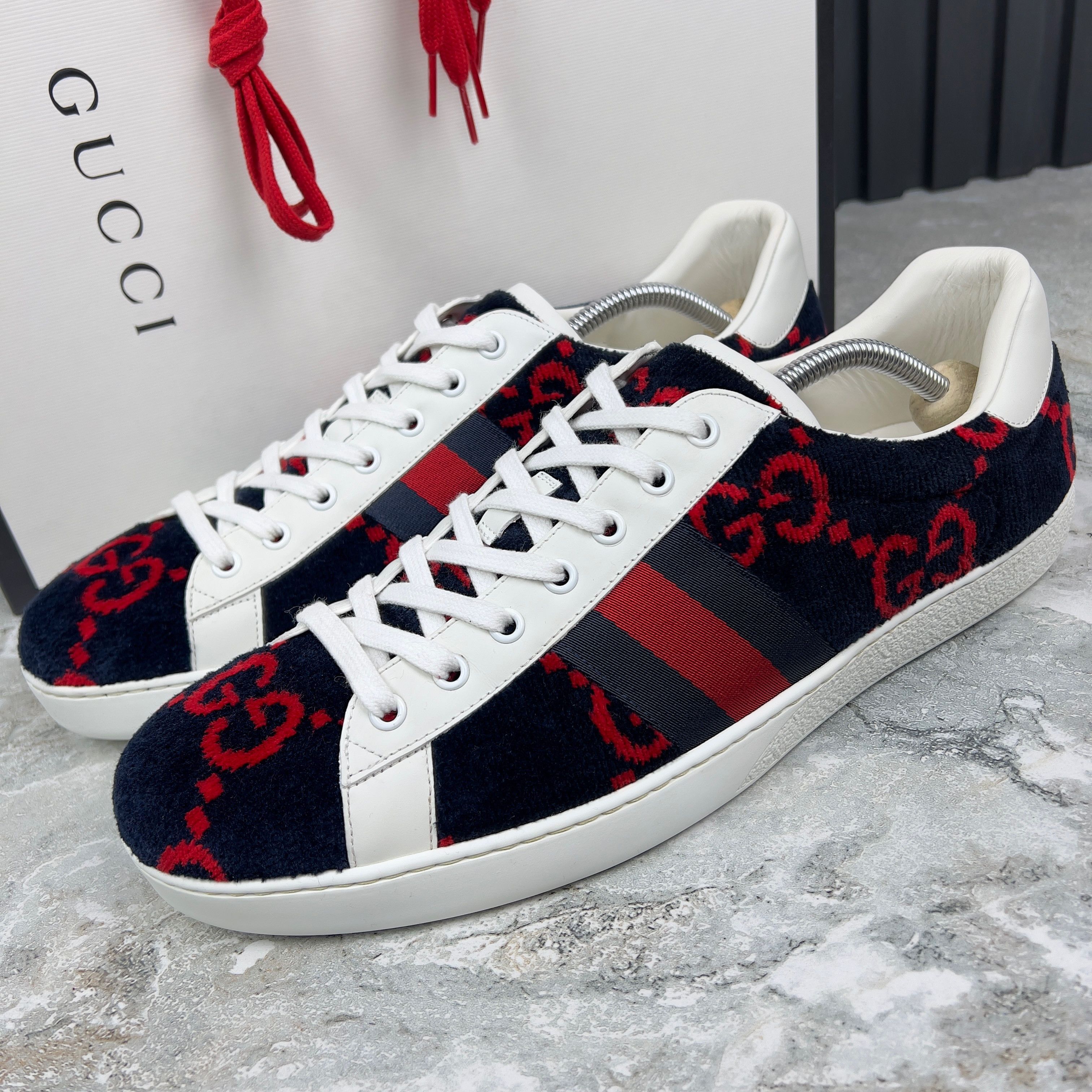 adidas gazelle silver green womens adidas x Gucci Gazelle Black GG Monogram  GlobalSneakers