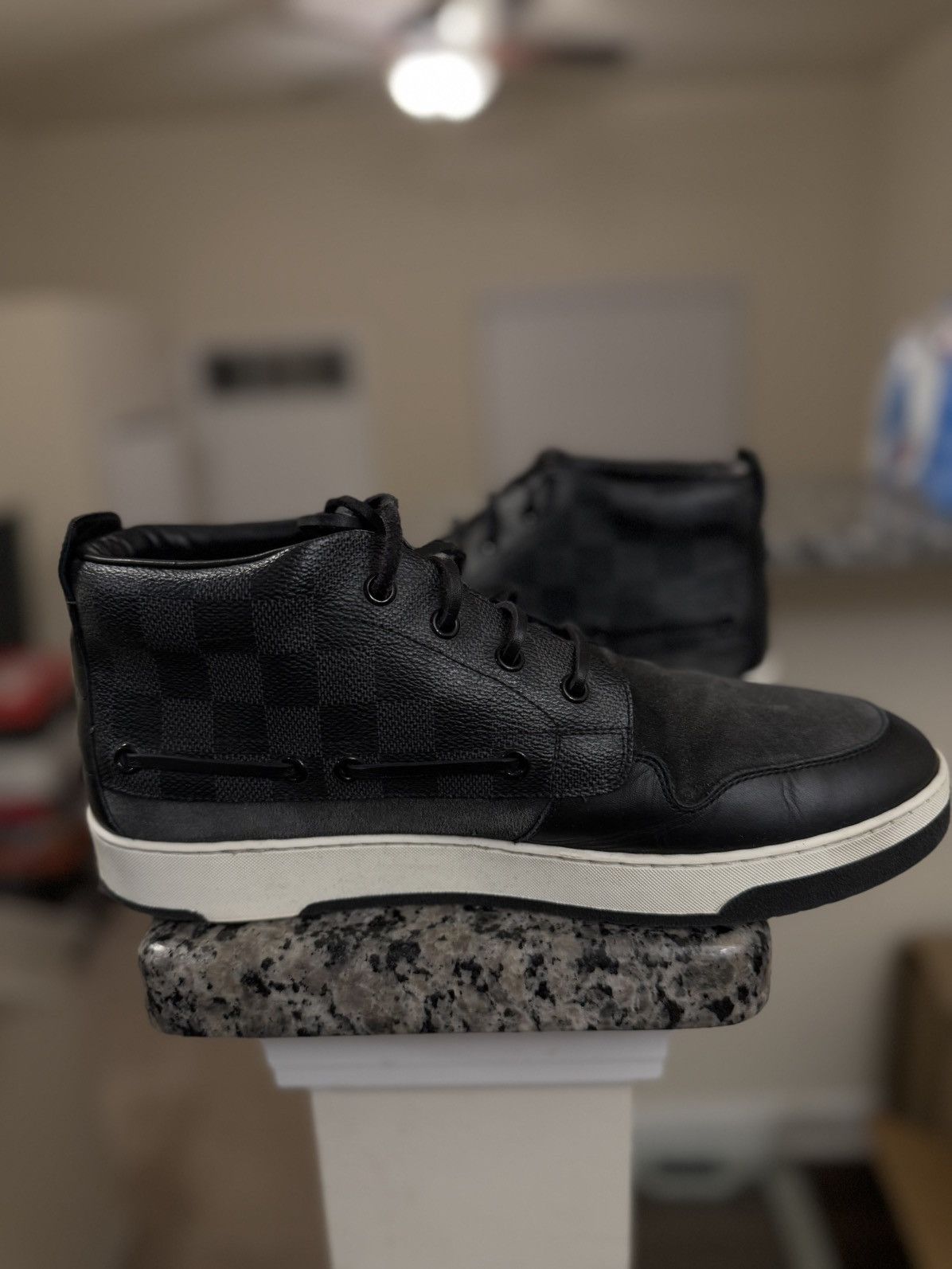 Louis Vuitton 8LV/9US Louis Vuitton Damier Black Mid Top Sneakers Size US 9 / EU 42 - 5 Thumbnail