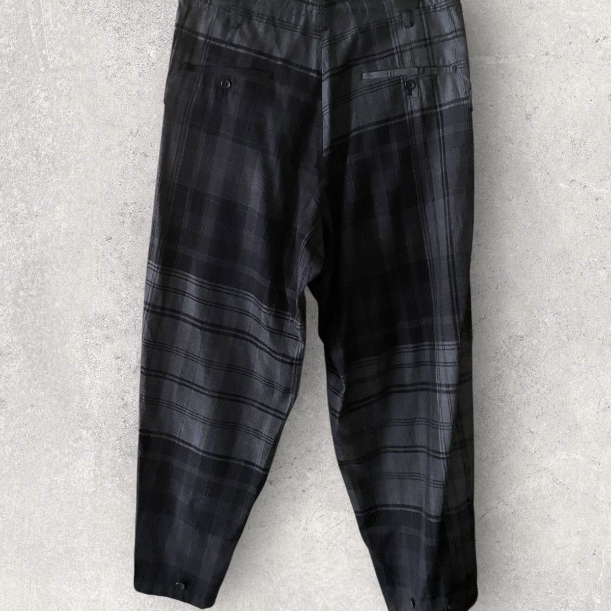 Yohji Yamamoto NWT S/S24 Grey Plaid Linen/Rayon Tab Pants Size US 32 / EU 48 - 4 Thumbnail