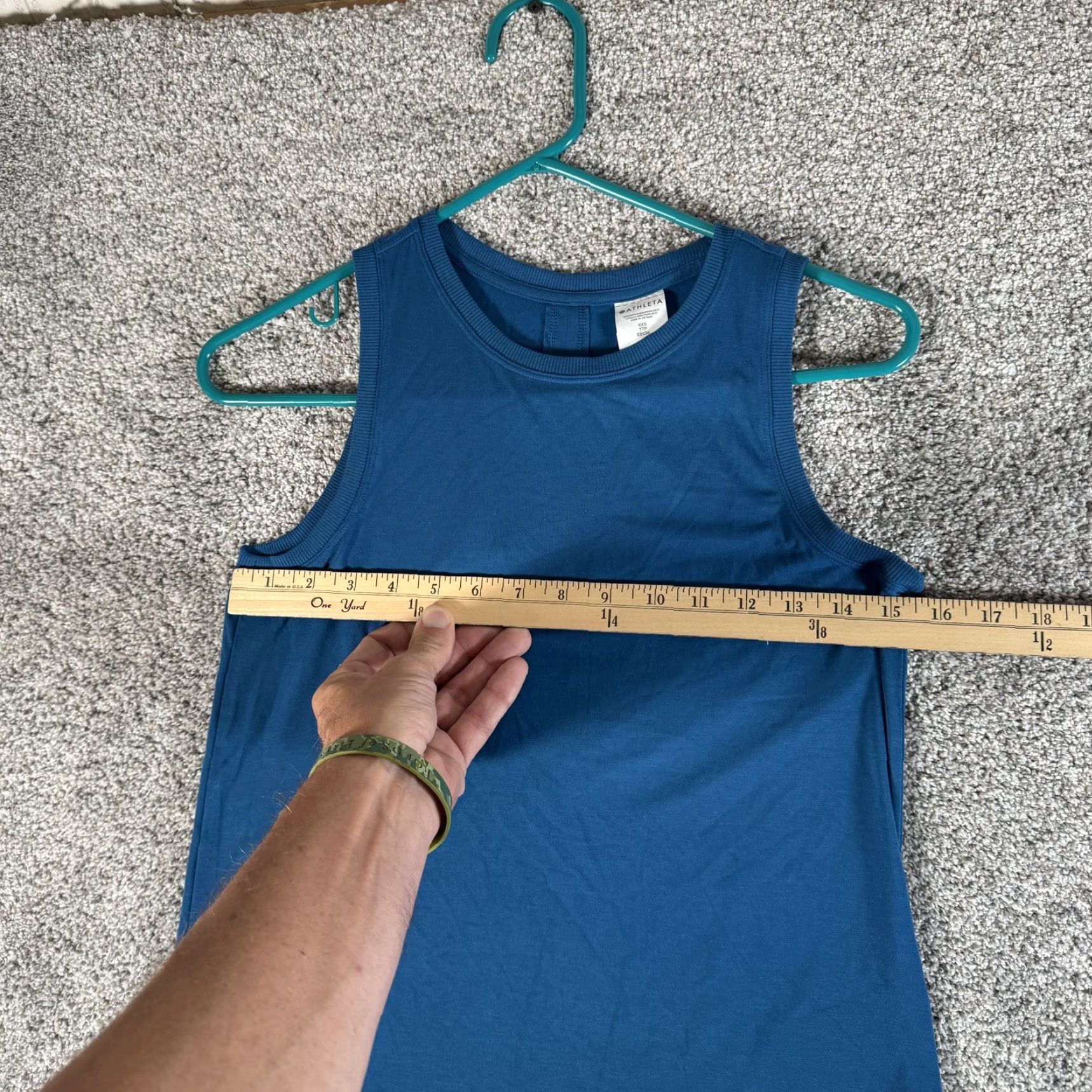 Athleta Athleta Tank Top Womens XXS Blue Open Back Curved Hem Tank Athletic Yoga Gym & Training Sleeveless Crew Neck Pullover Wide Strap Lightweight Stretch Size XXS / US 00 / IT 34 - 2 Thumbnail