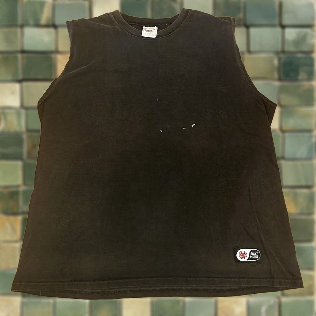 Nike VINTAGE Nike Basketball Tank Top Shirt XL Black Neck Center Swoosh Bleach Size US XL / EU 56 / 4 - 1 Thumbnail