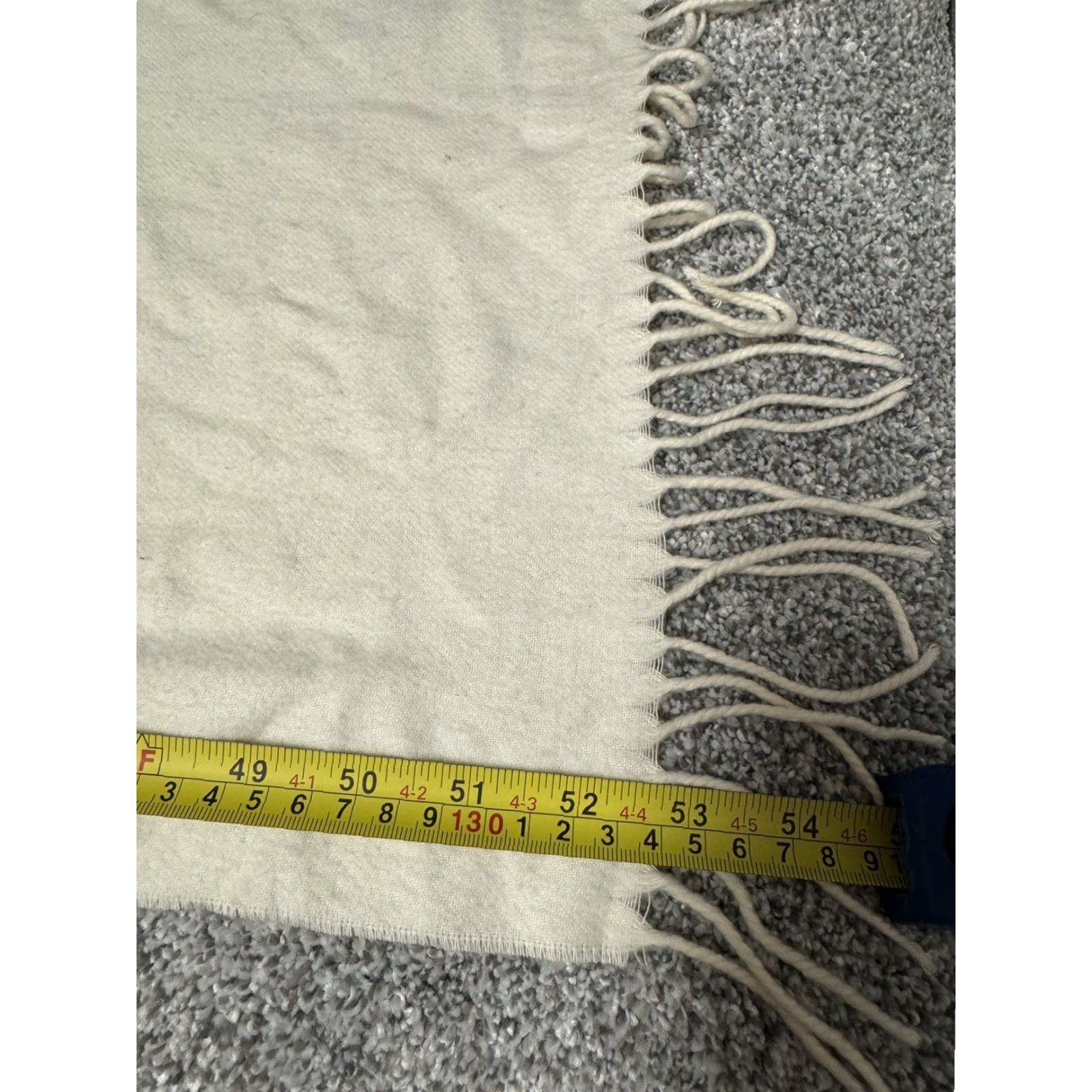 Vintage VINTAGE Fraas Germany Cashmink Acrylic Fringe Scarf Ivory Cream Women 90s Quiet Luxury Fringe Scarf Size ONE SIZE - 5 Thumbnail