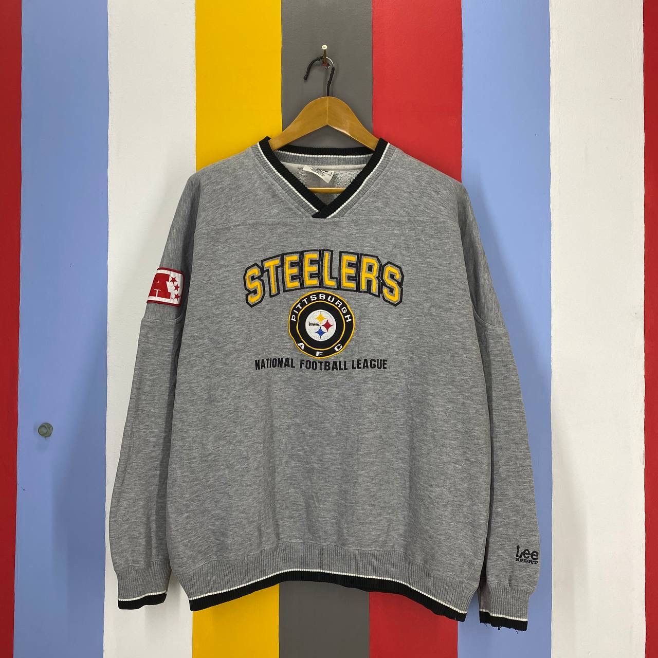 NFL 90s Vintage PITTSBURGH STEELERS by LEE Sweatshirt #2191/20 Size US XL / EU 56 / 4 - 1 Thumbnail