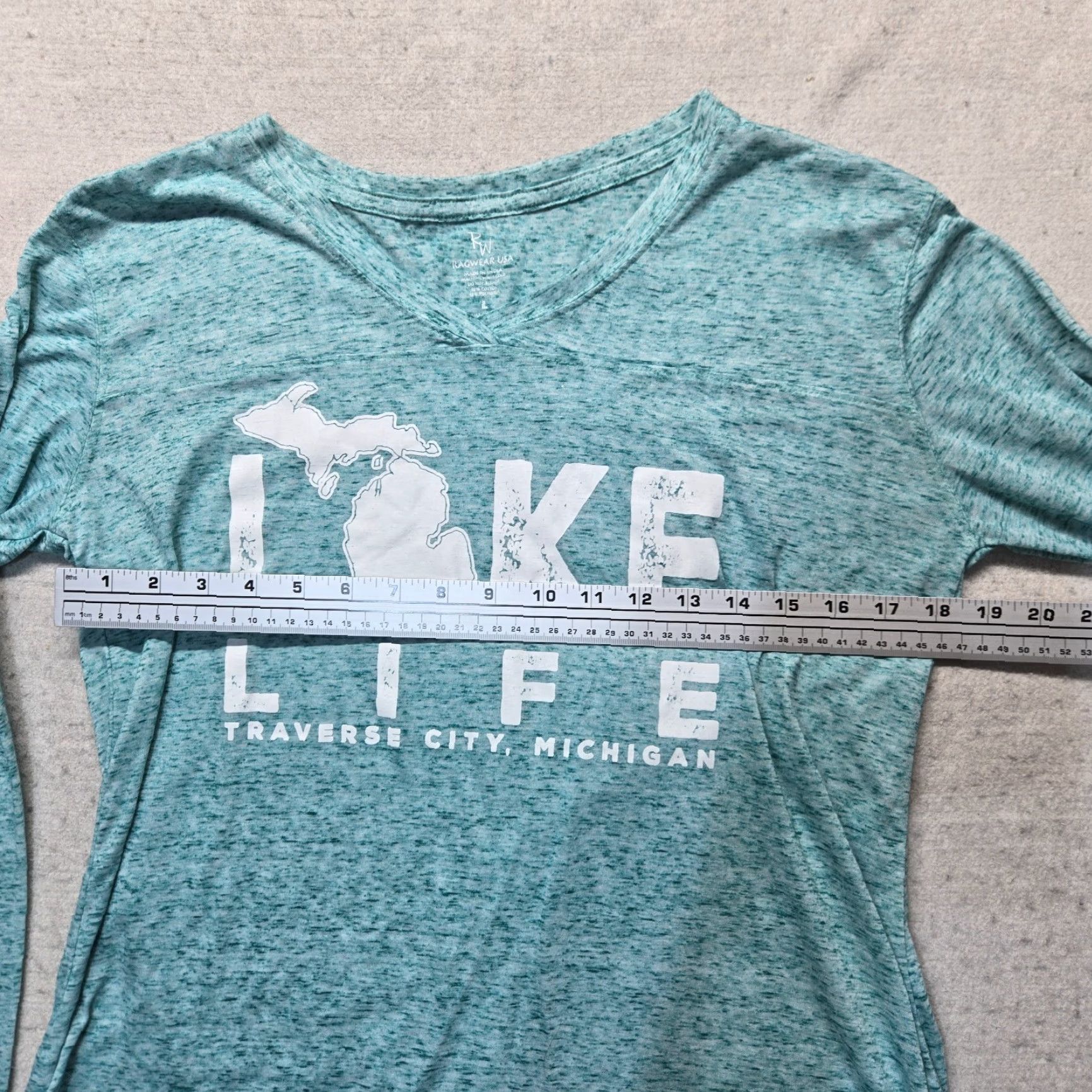 Vintage Traverse City Michigan MI Lake Life Fishing Tee T-Shirt Adult Women's L Large Blue Shirt Womens L"} Size L / US 10 / IT 46 - 4 Thumbnail