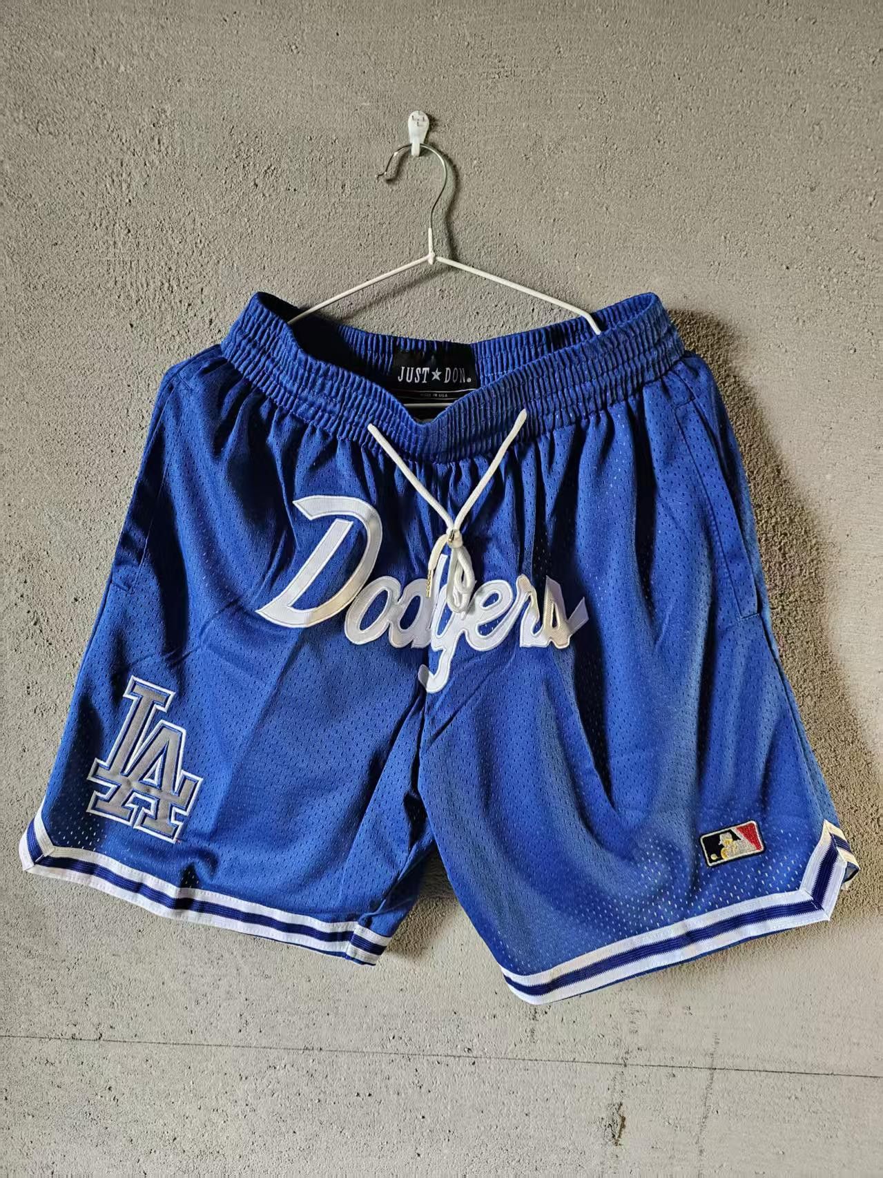 MLB Vintage Los Angeles Dodgers Short Small Size Size US 32 / EU 48 - 1 Thumbnail