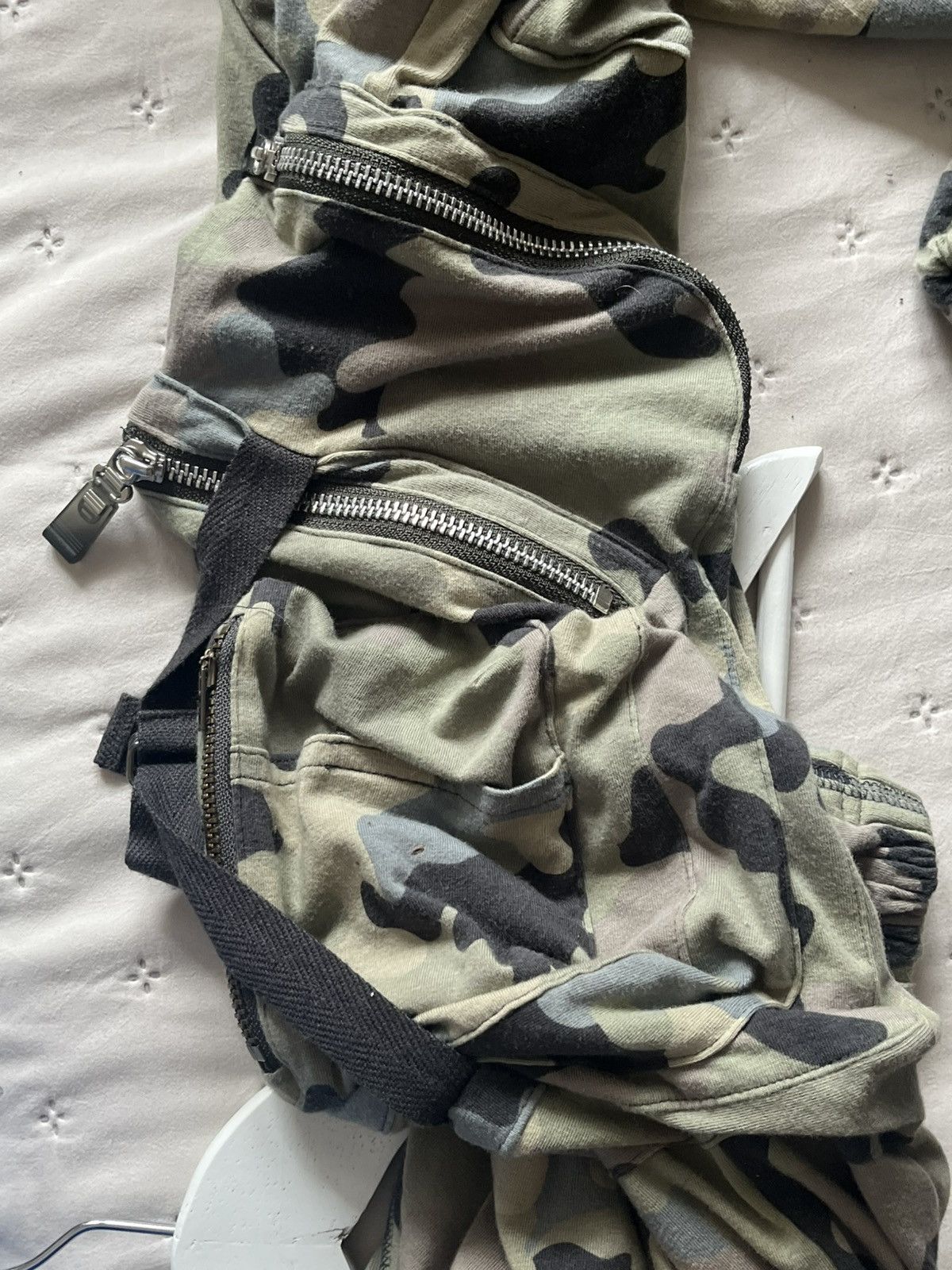 Le Grande Bleu (L.G.B.) LGB shark boxer pants Size US 36 / EU 52 - 7 Thumbnail