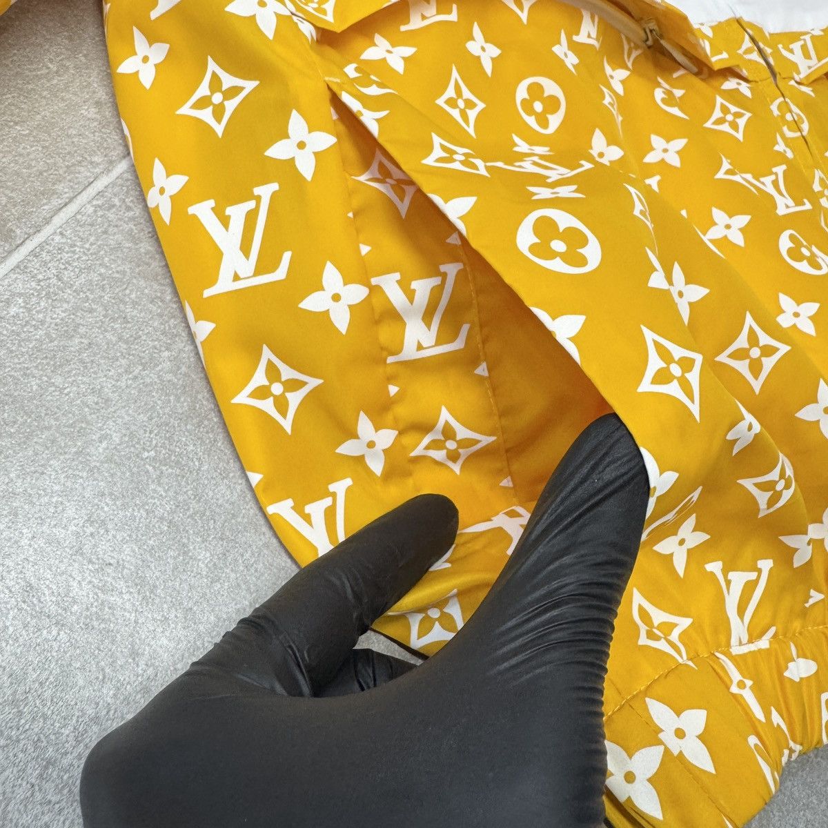 Louis Vuitton Louis Vuitton 1AFWJO Monogram Printed Track Jacket RRP £2630 Size US M / EU 48-50 / 2 - 6 Thumbnail