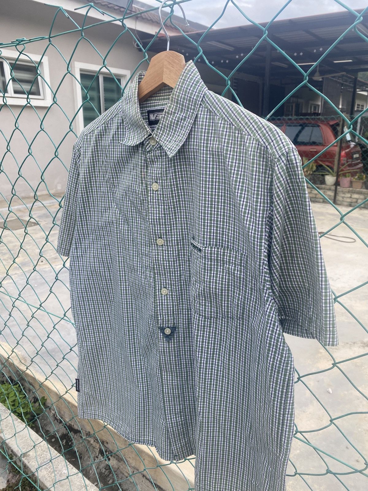 Vans VANS plaid short sleeve shirts Size US L / EU 52-54 / 3 - 4 Thumbnail