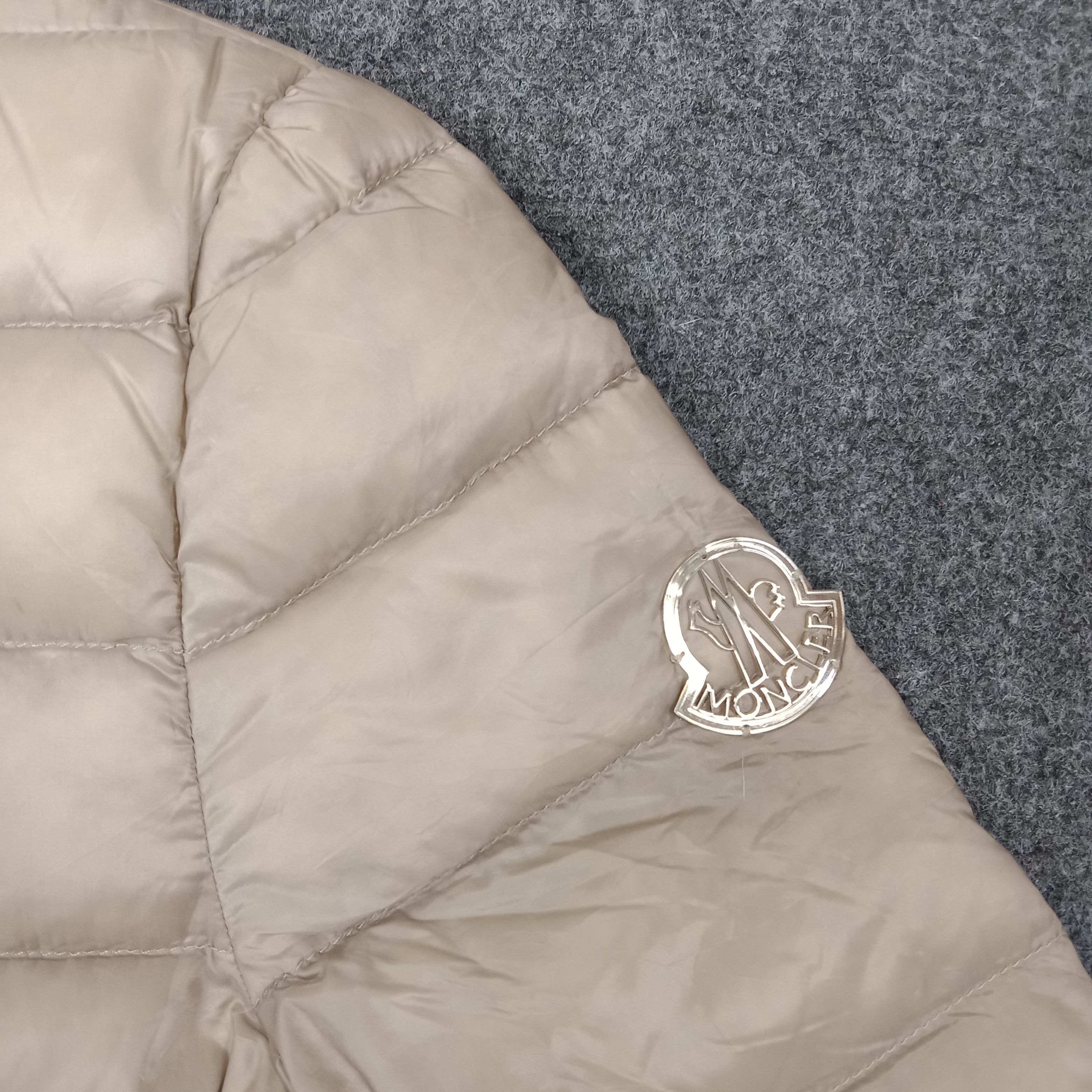 Moncler Moncler Italian Brand Puffer Jacket C247N26 Size S / US 4 / IT 40 - 3 Thumbnail