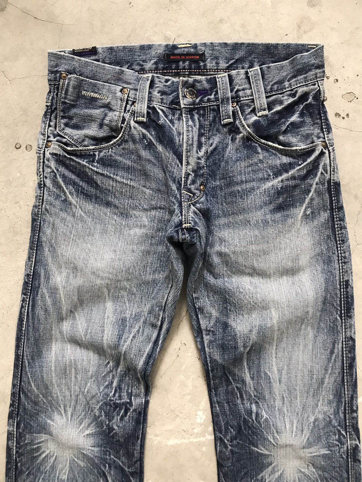Japanese Brand BLUE WAY Modern Vintage Abstract Back Zipper Pockets Jeans Size US 30 / EU 46 - 4 Thumbnail
