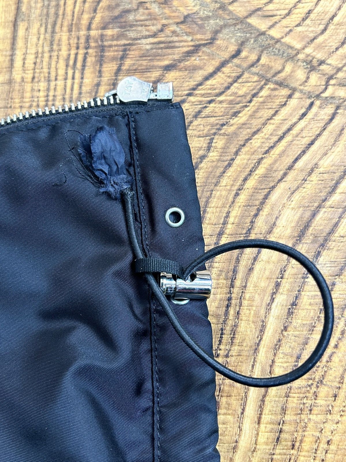 Prada Prada Re-Nylon Cropped Down Bomber Jacket Black 52 Size US L / EU 52-54 / 3 - 21 Thumbnail