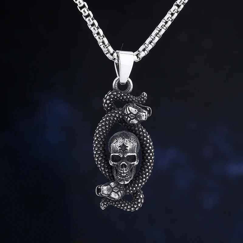 Japanese Brand × Jewelry Skull With Snake Pendant Necklace Size ONE SIZE - 1 Thumbnail