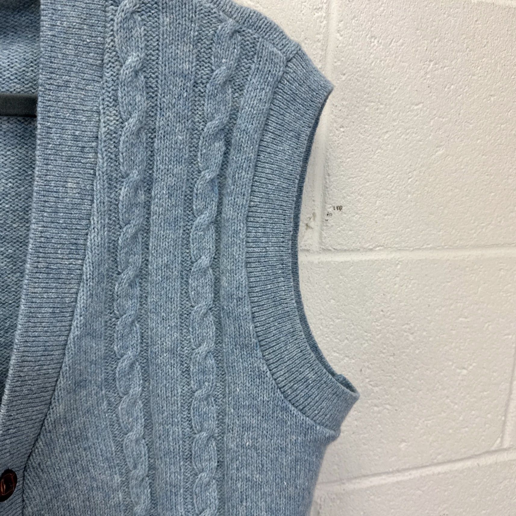 Jantzen VINTAGE Jantzen Cardigan Sweater Vest Mens Large Blue Wool Blend V-Neck Button Closure Sleeveless 70s Grunge Hipster Classic Casual Size US L / EU 52-54 / 3 - 5 Thumbnail