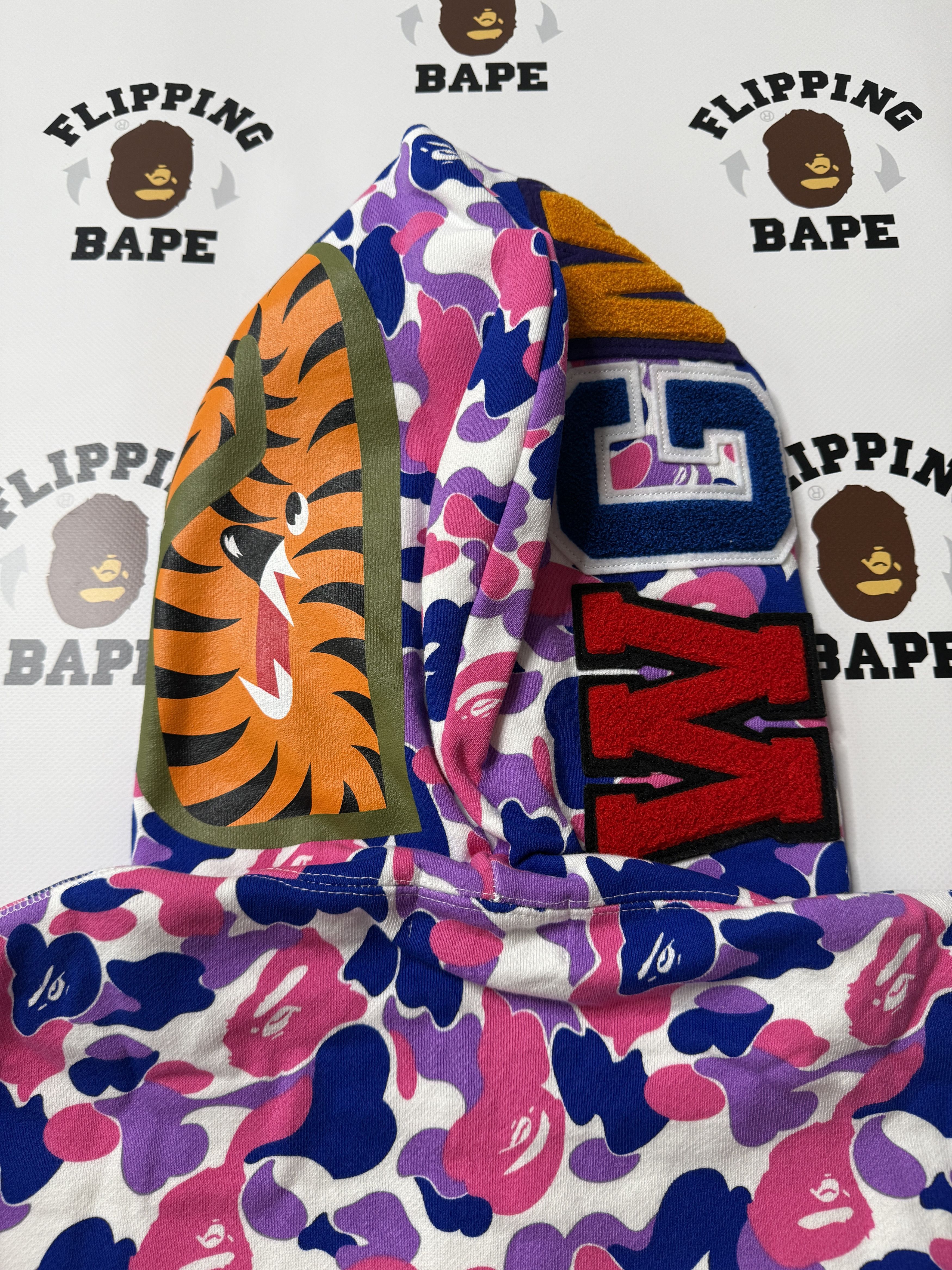 Bape BAPE STORE GUANGZHOU SHARK FULL ZIP HOODIE (2025) Size US XL / EU 56 / 4 - 6 Thumbnail