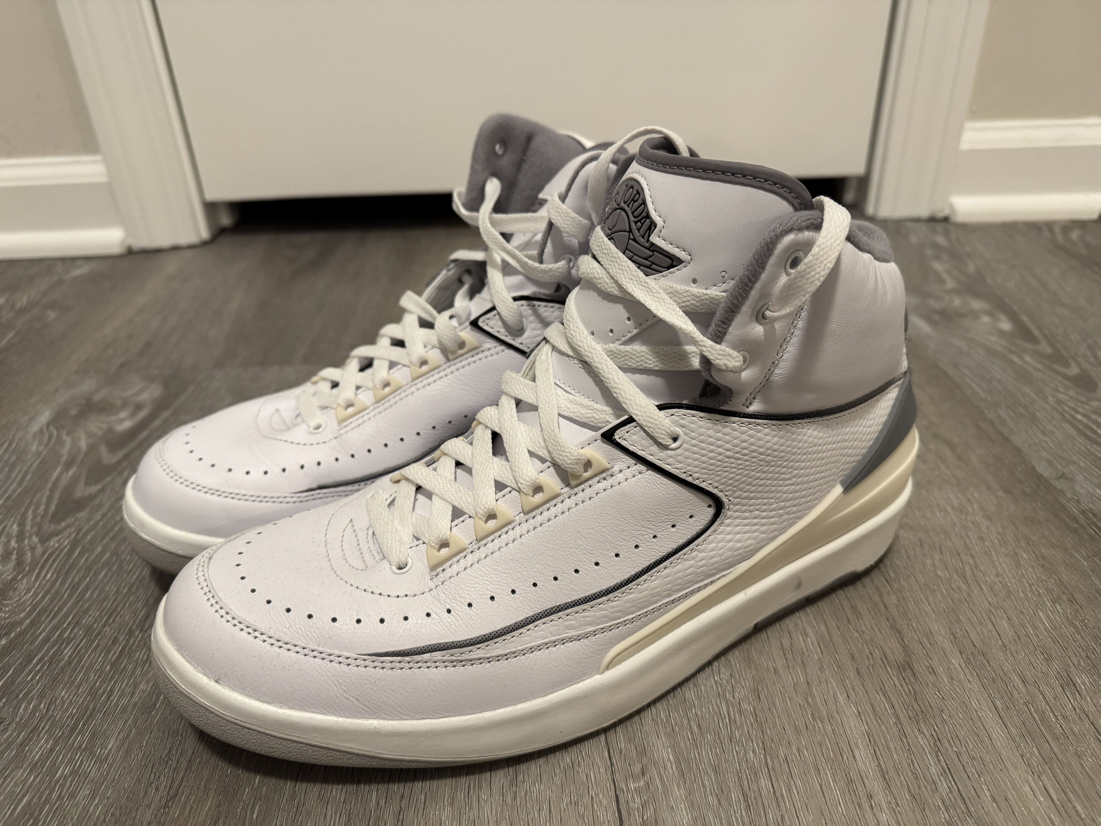 Jordan Brand Air Jordan 2 Retro White Cement Size 11 2023 Size US 11 / EU 44 - 1 Thumbnail
