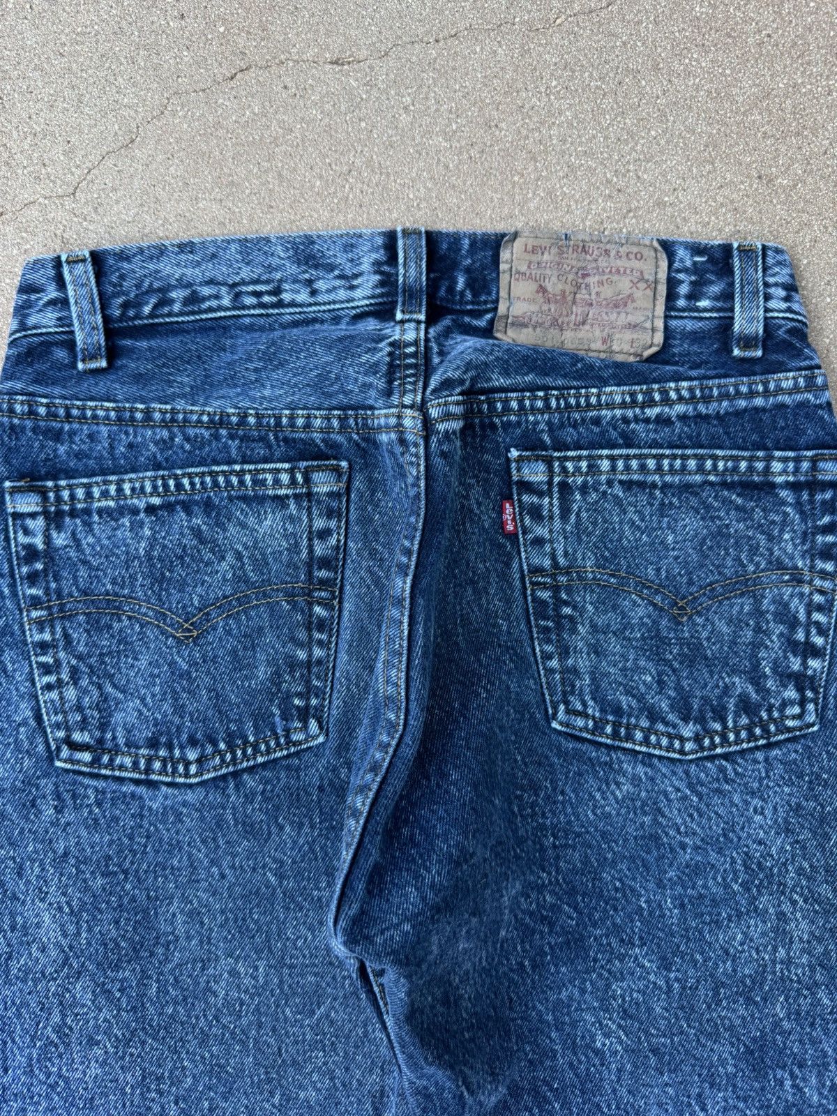 Levi's Vtg 80s Levi’s 501xx Buttonfly Black Acid Wash Jeans 29x30 Size US 29 - 7 Thumbnail