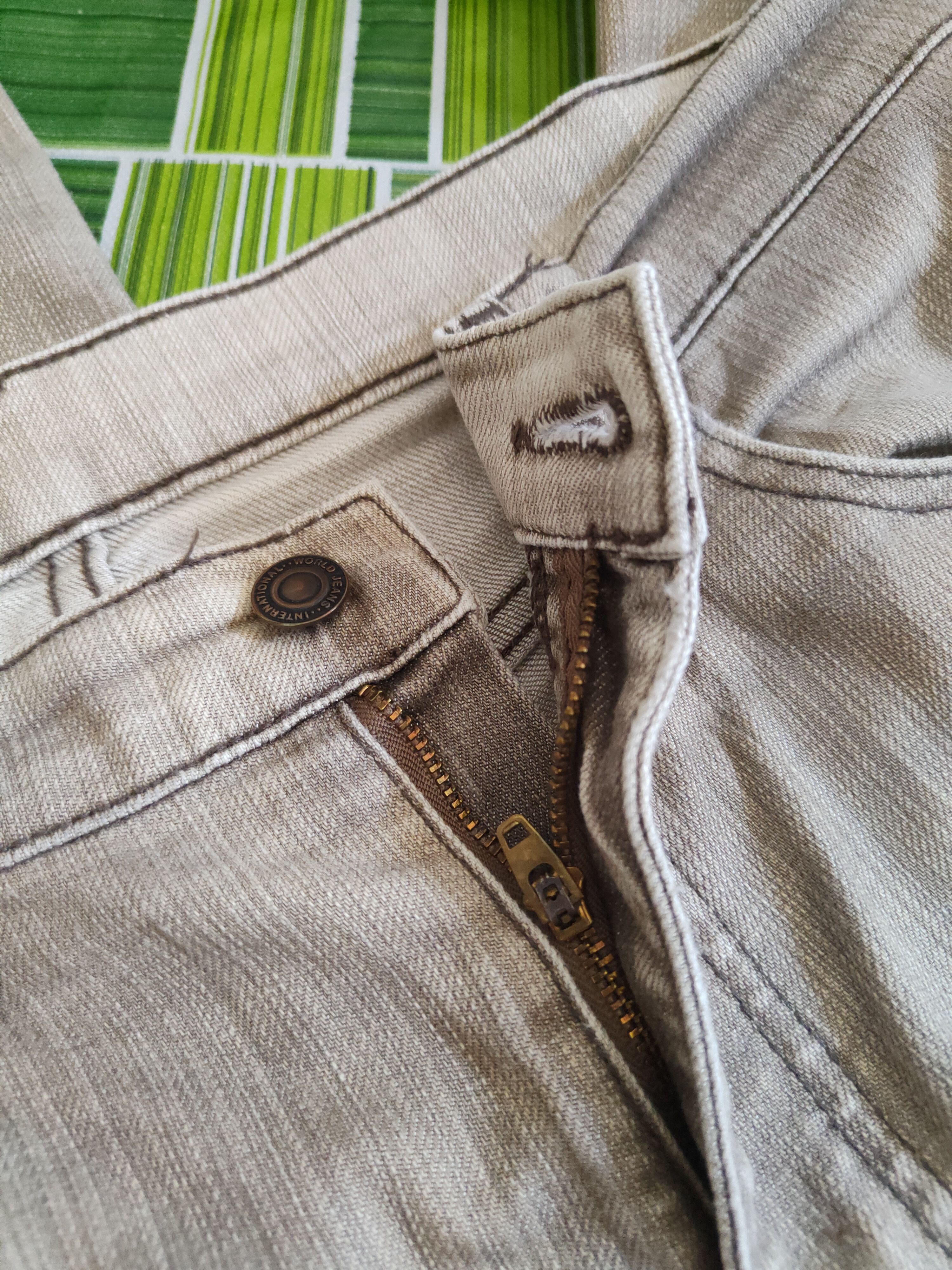 Japanese Brand Vintage Wolvo Faded Dark Brown Distressed Denim Pants N#S45 Size US 33 - 12 Thumbnail