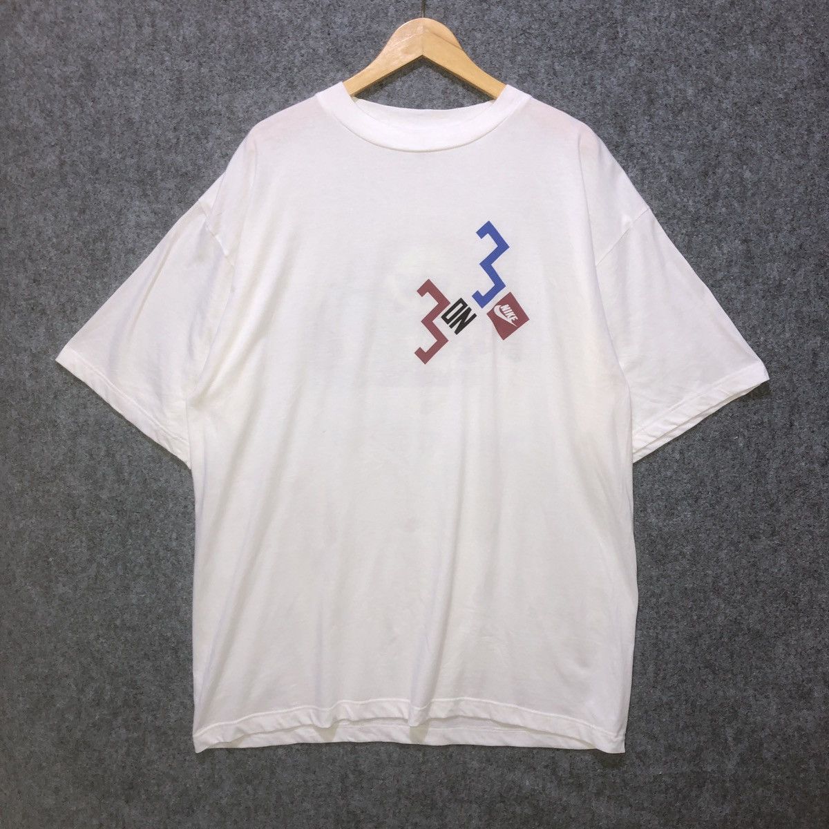 Nike Vintage Nike 3 on 3 T-Shirt Size US XL / EU 56 / 4 - 3 Thumbnail