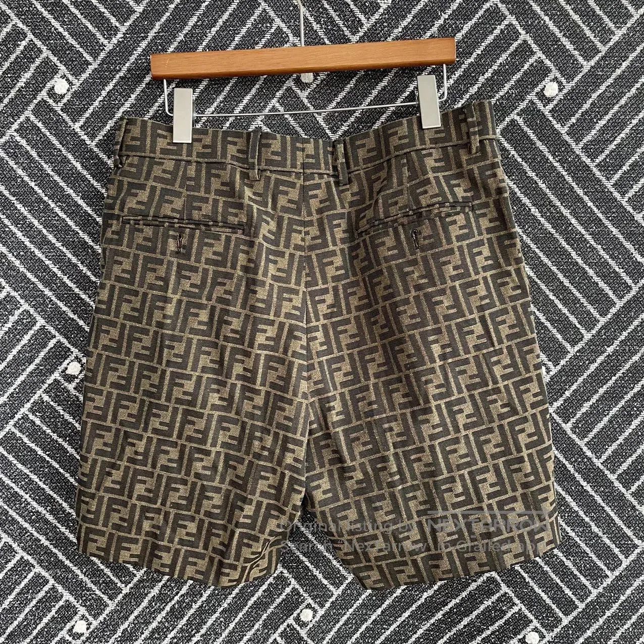 Fendi Brown Patterned Casual Shorts Size 34. Size US 34 / EU 50 - 2 Thumbnail