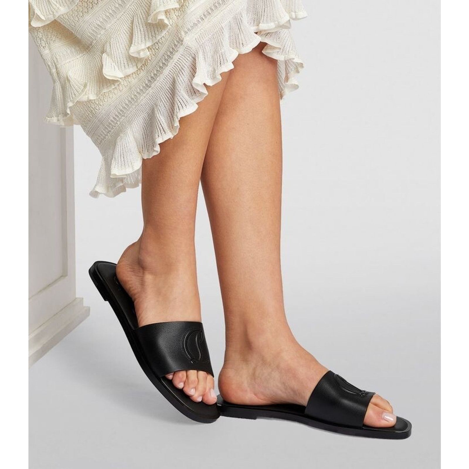 Christian Louboutin Christian Louboutin Mule Black Leather Logo Slide Slip On Size US 6 / IT 36 - 3 Thumbnail
