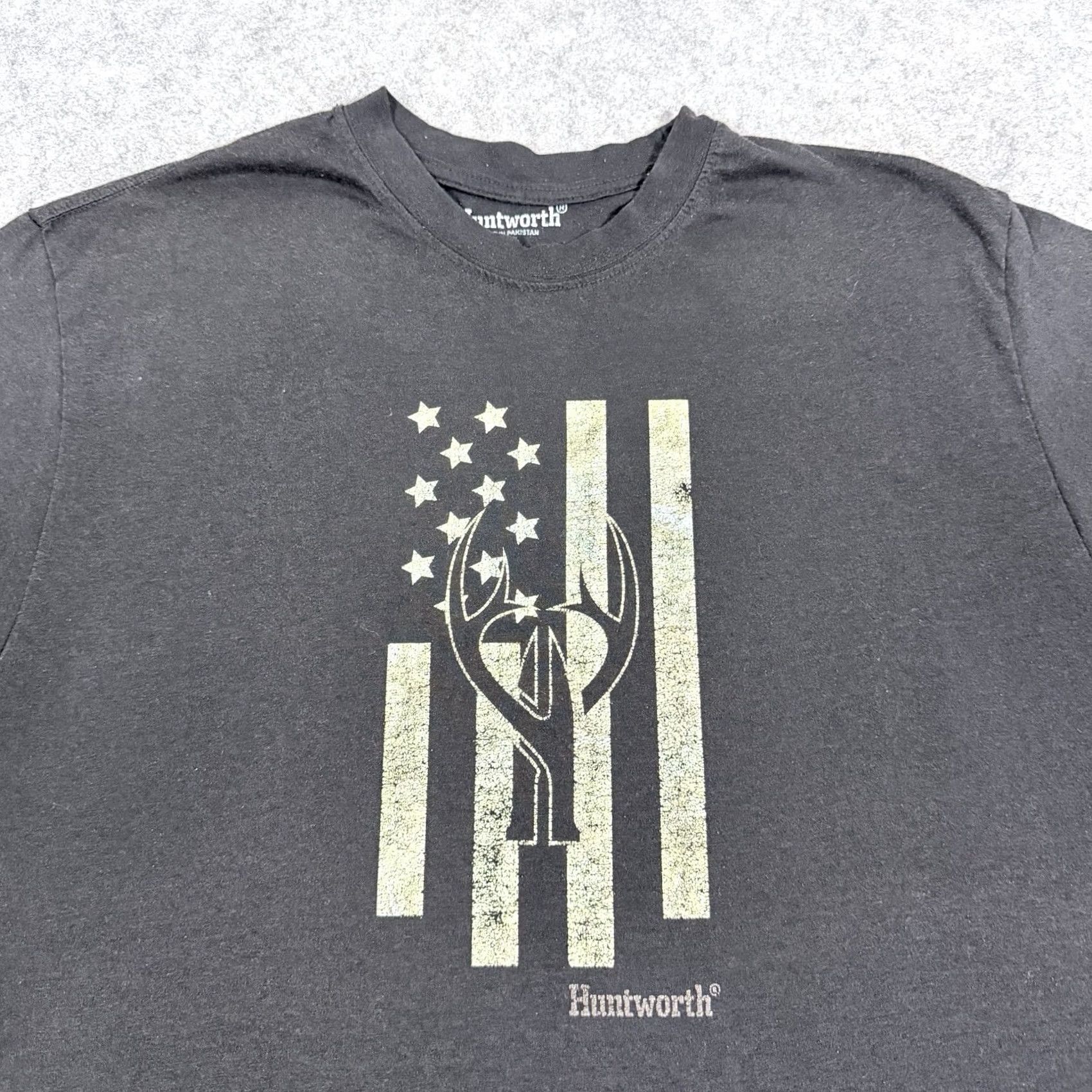 Vintage Huntworth USA Flag Deer Graphic Short Sleeve T-Shirt Mens XL Black Size US XL / EU 56 / 4 - 5 Thumbnail