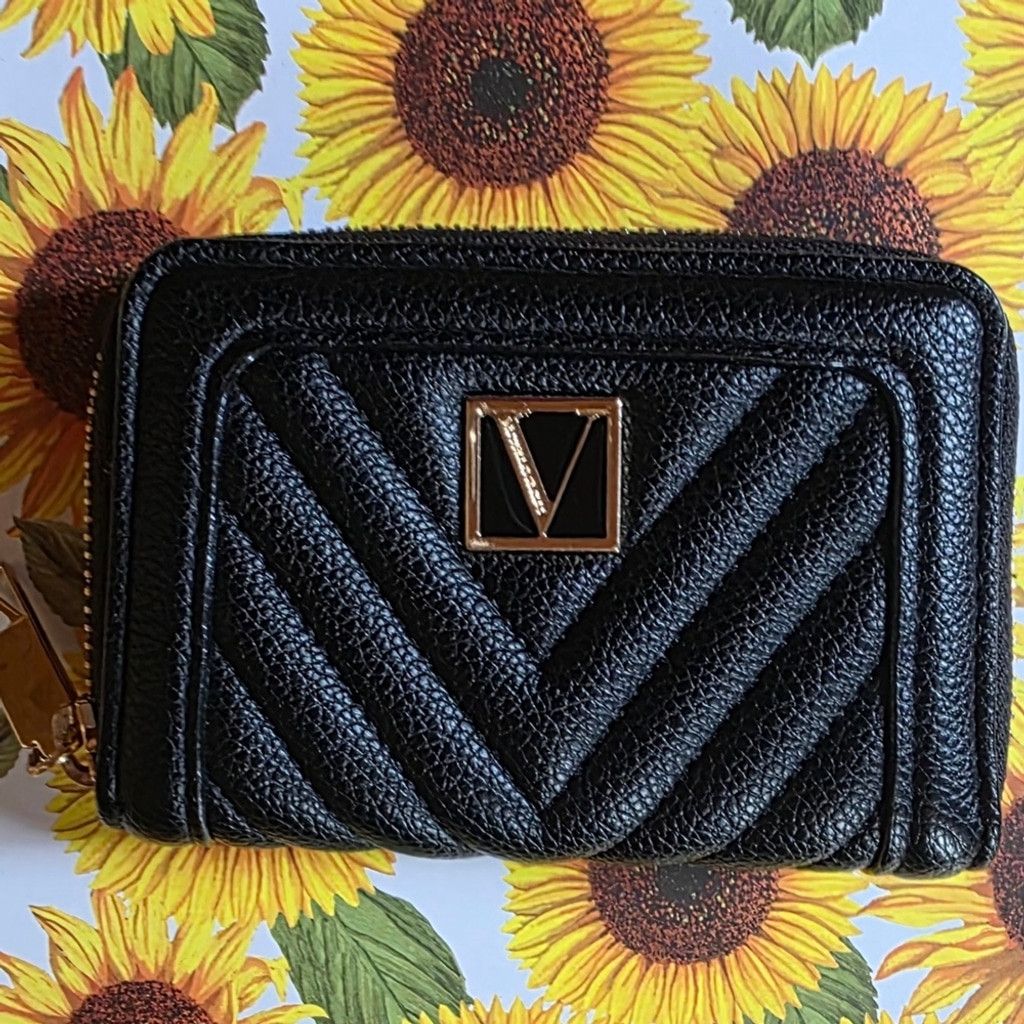Victoria's Secret Victorias Secret Black Quilted Wallet with Chevron Pattern Size ONE SIZE - 1 Thumbnail