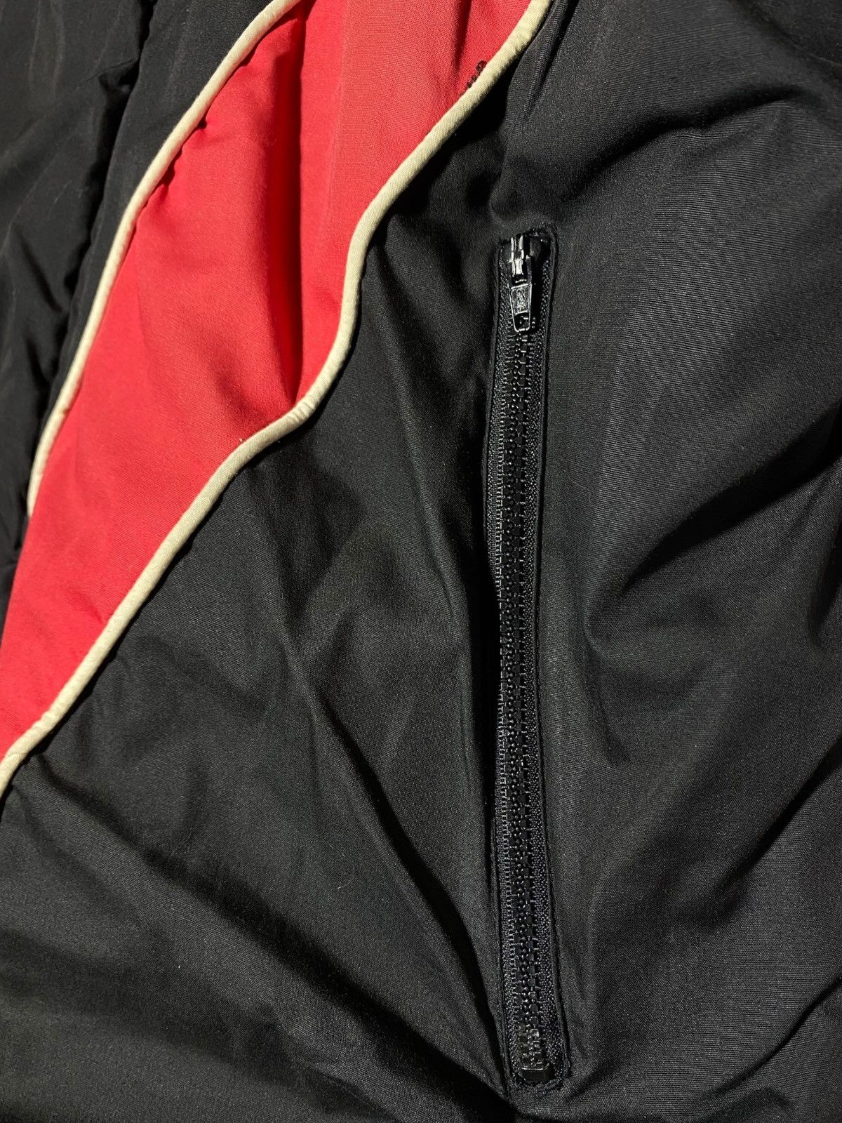 Umbro 1992/93 Manchester United Umbro Sharp Padded Bench Coat Size US L / EU 52-54 / 3 - 9 Thumbnail