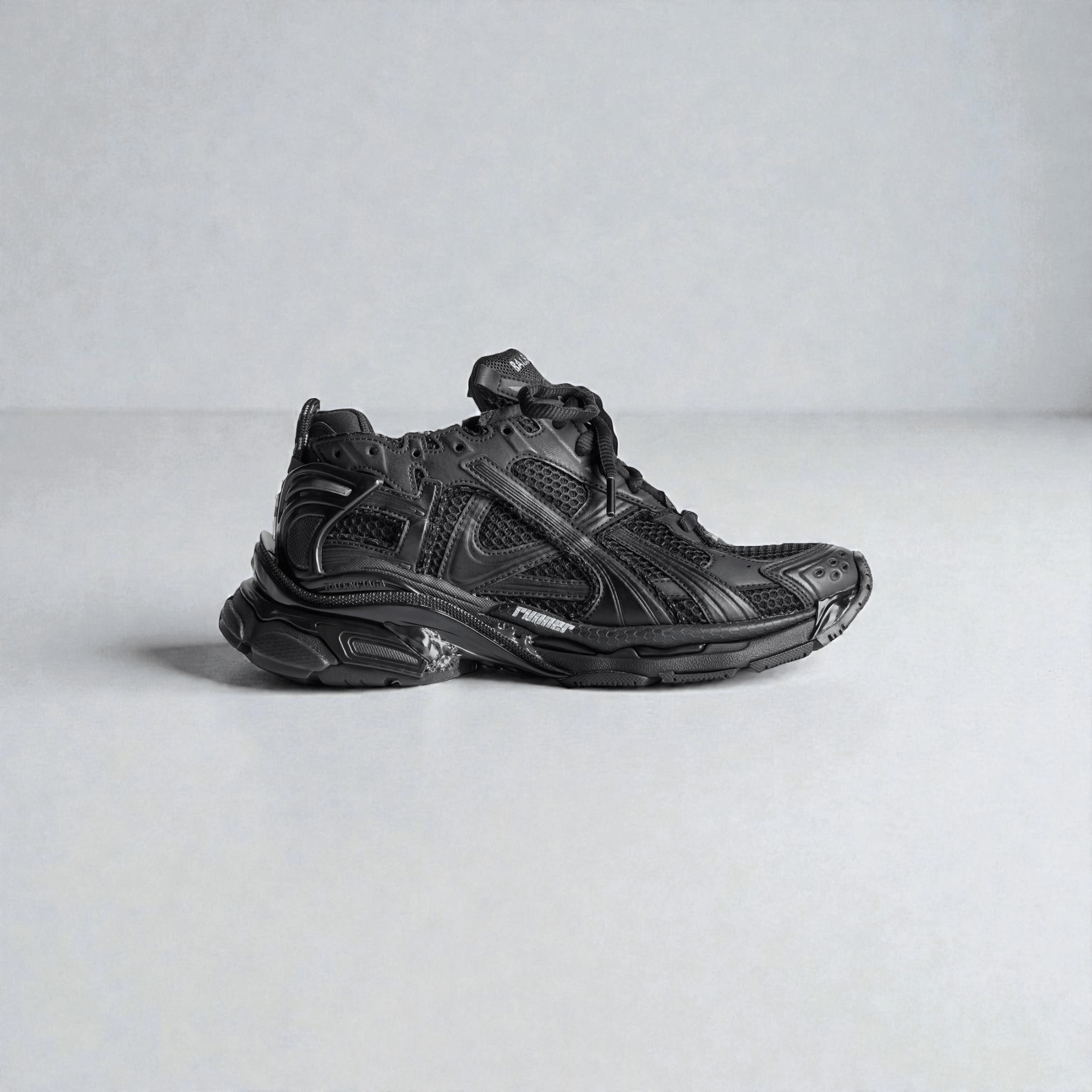 Balenciaga tracks size 12 45 Balenciaga Track Runner Royal Blue Patent Sz 12 (45) DS  main image 2