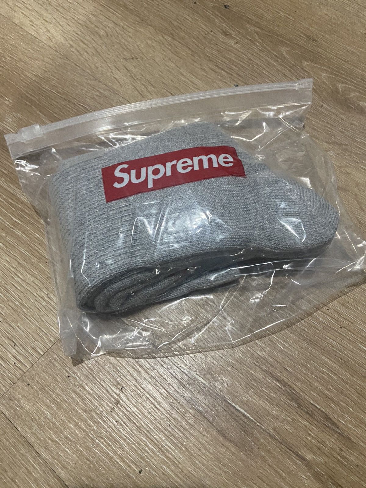 Other Pair of supreme socks 6-12 Size ONE SIZE - 1 Preview