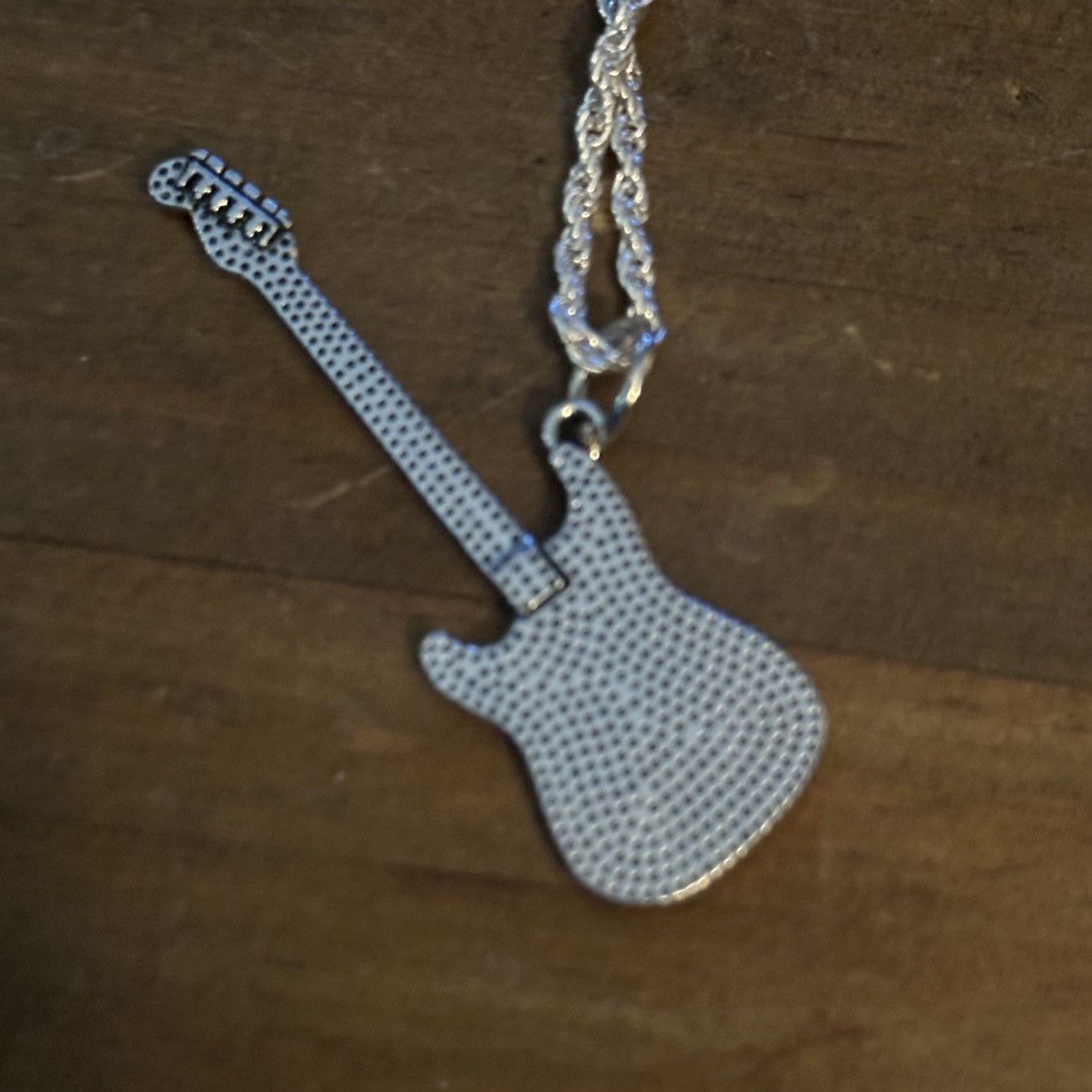 Other Silver tone electric guitar pendant necklace Size ONE SIZE - 4 Thumbnail