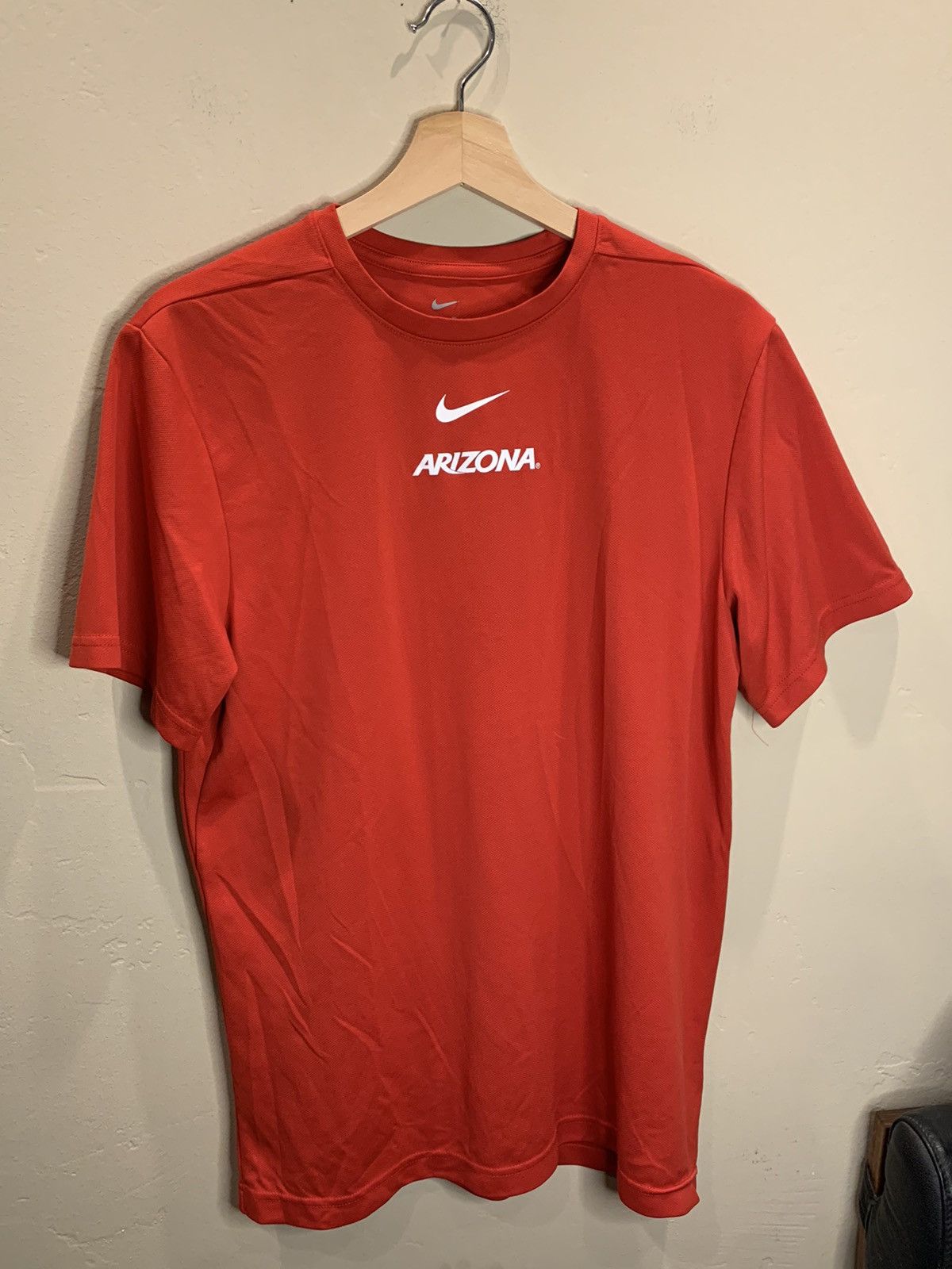 Nike *RARE* Center Swoosh Nike University Arizona Wildcats Shirt Size US M / EU 48-50 / 2 - 1 Thumbnail