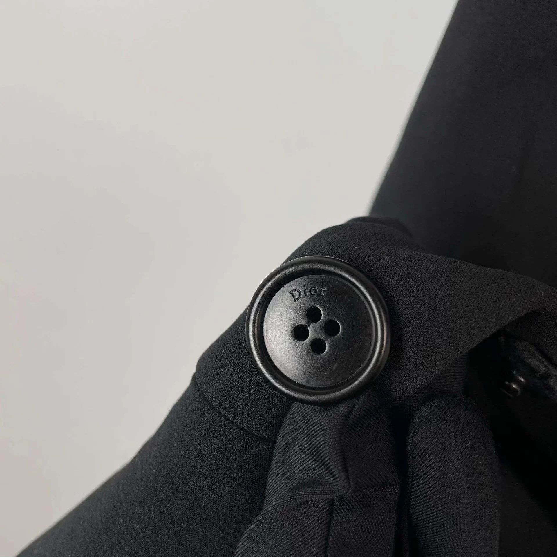 Dior Dior men's silk vest black 38 Size S / US 4 / IT 40 - 8 Thumbnail
