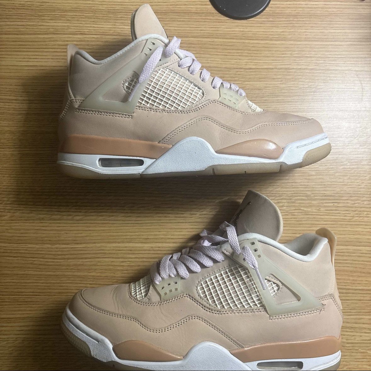 Jordan Brand Wmns Air Jordan 4 Retro 'Shimmer' Size US 11 / IT 41 - 1 Thumbnail