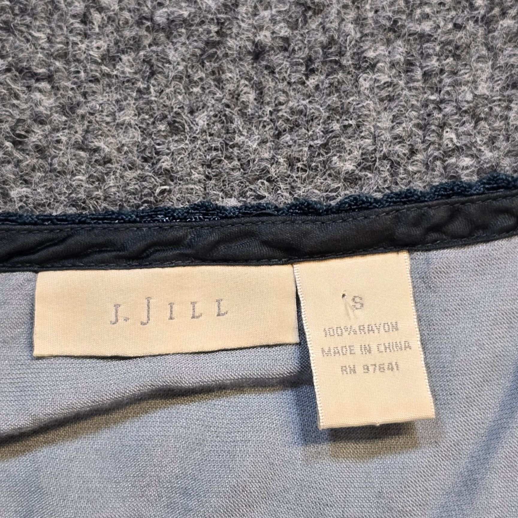J. Jill J. Jill Top Womens Small Gray Velour Flare Sleeve Round Neck Vintage Boho Hippie Shirt Size S / US 4 / IT 40 - 3 Thumbnail