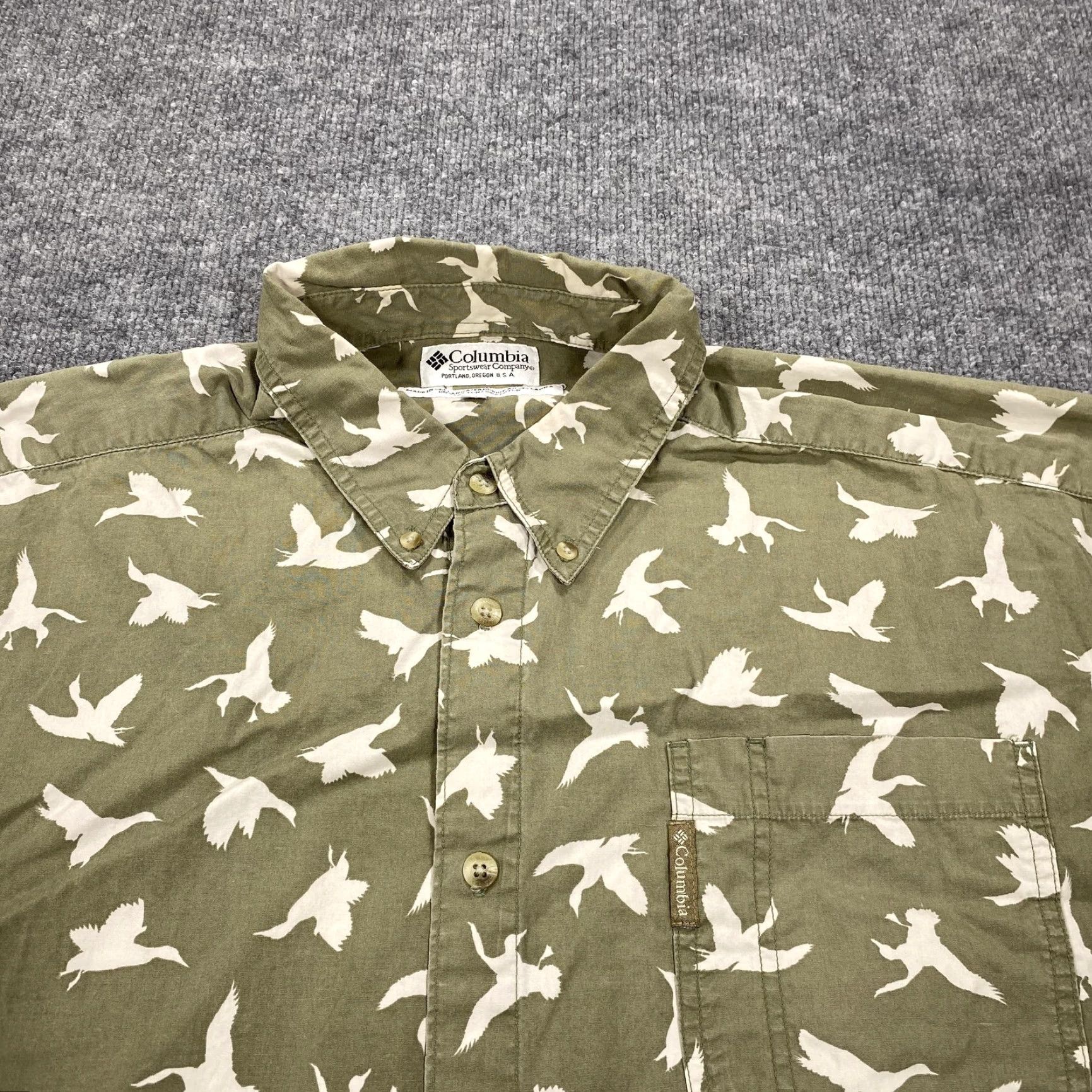 Vintage Columbia Shirt Mens 2XL Green Bird Print Long Sleeve Button-Down Casual Cotton Size US XXL / EU 58 / 5 - 2 Thumbnail