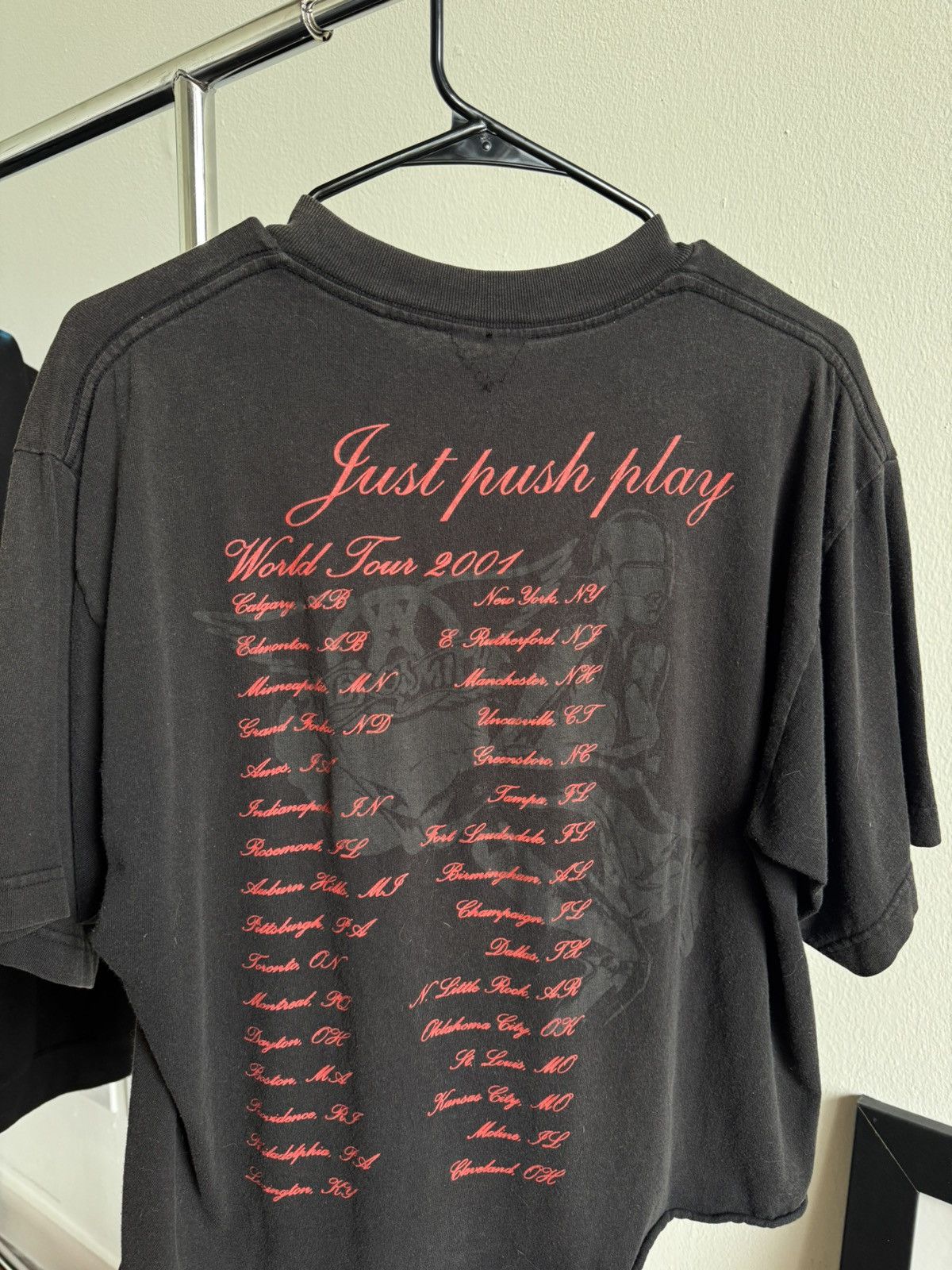 Aerosmith Aerosmith 2001 World Tour Tee Size US L / EU 52-54 / 3 - 5 Thumbnail