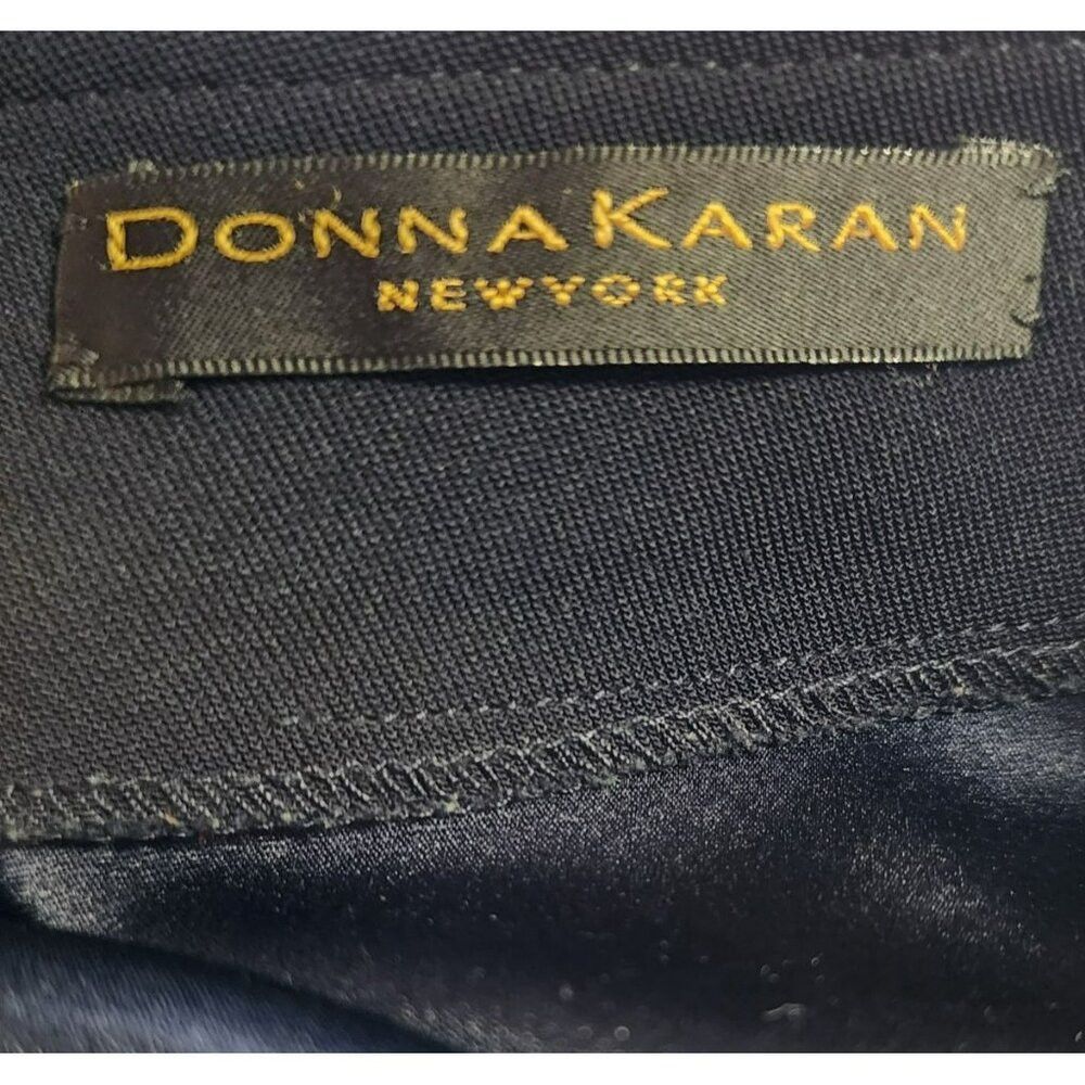 Donna Karan Donna Karan Skirt Size 12 Black Wool Zip Closure Tailored F Size 34" / US 12 / IT 48 - 2 Thumbnail